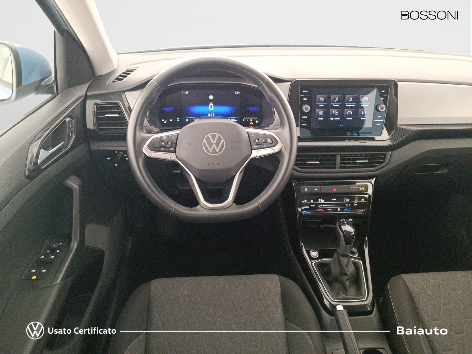 8 - Volkswagen T-Cross 1.0 tsi 115cv life dsg