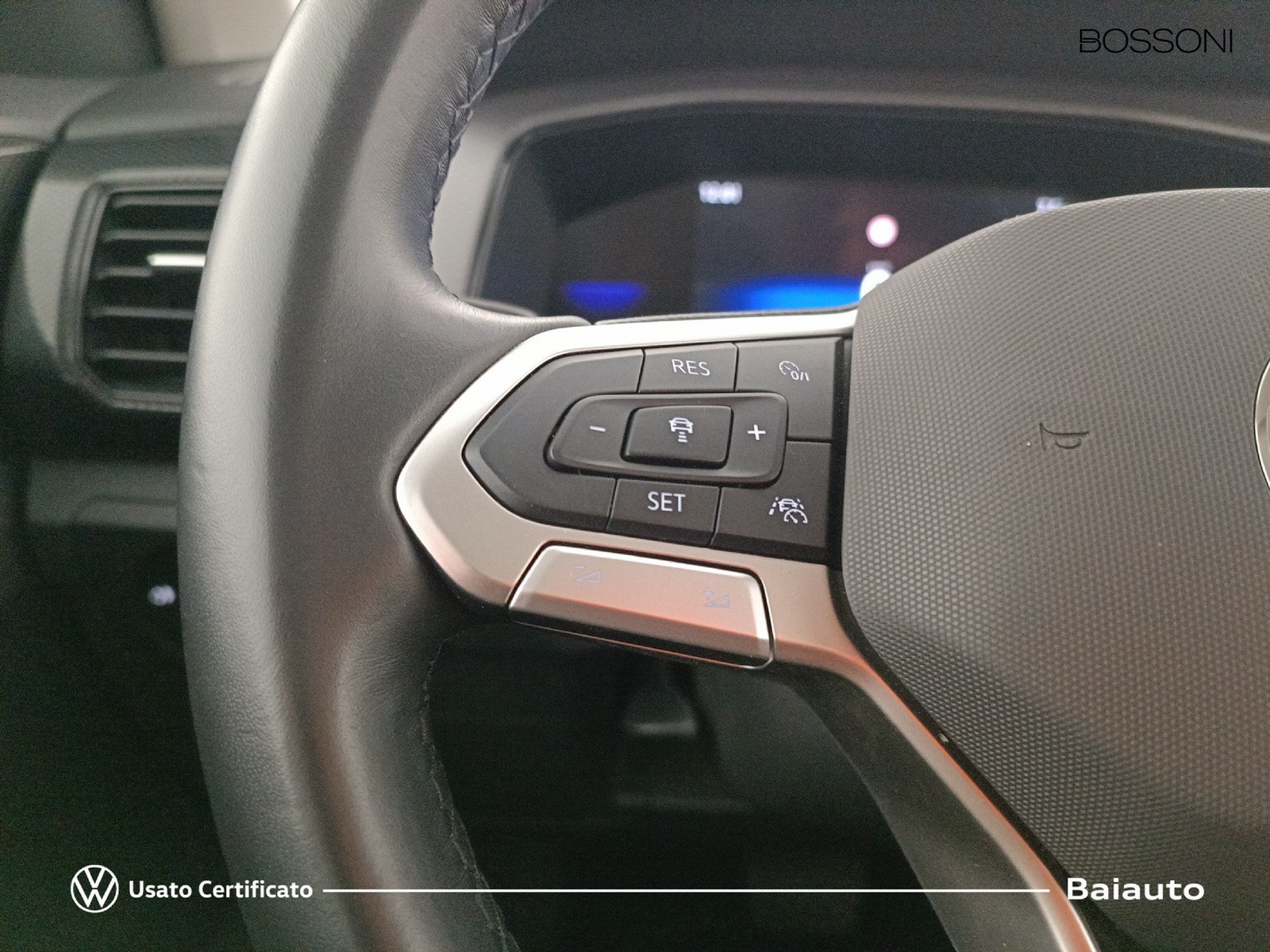 12 - Volkswagen T-Cross 1.0 tsi 115cv life dsg