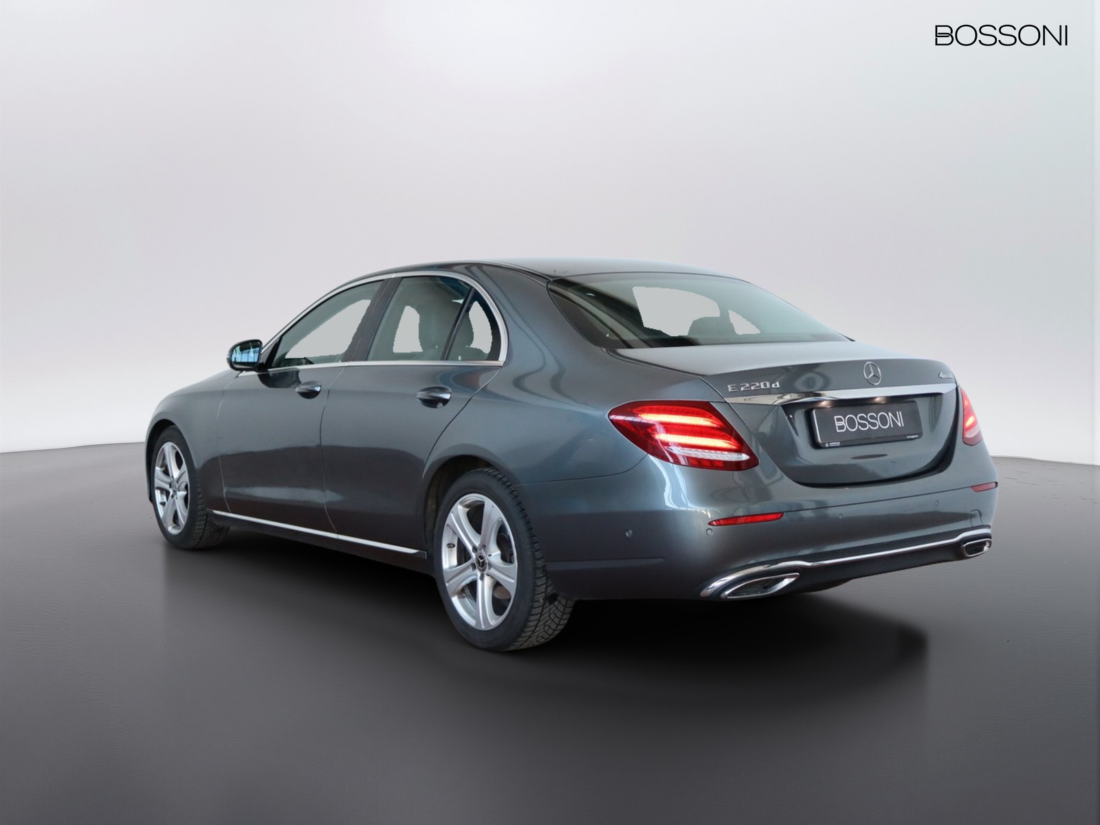5 - Mercedes Classe E berlina 220 d business sport 4matic 9g-tronic plus