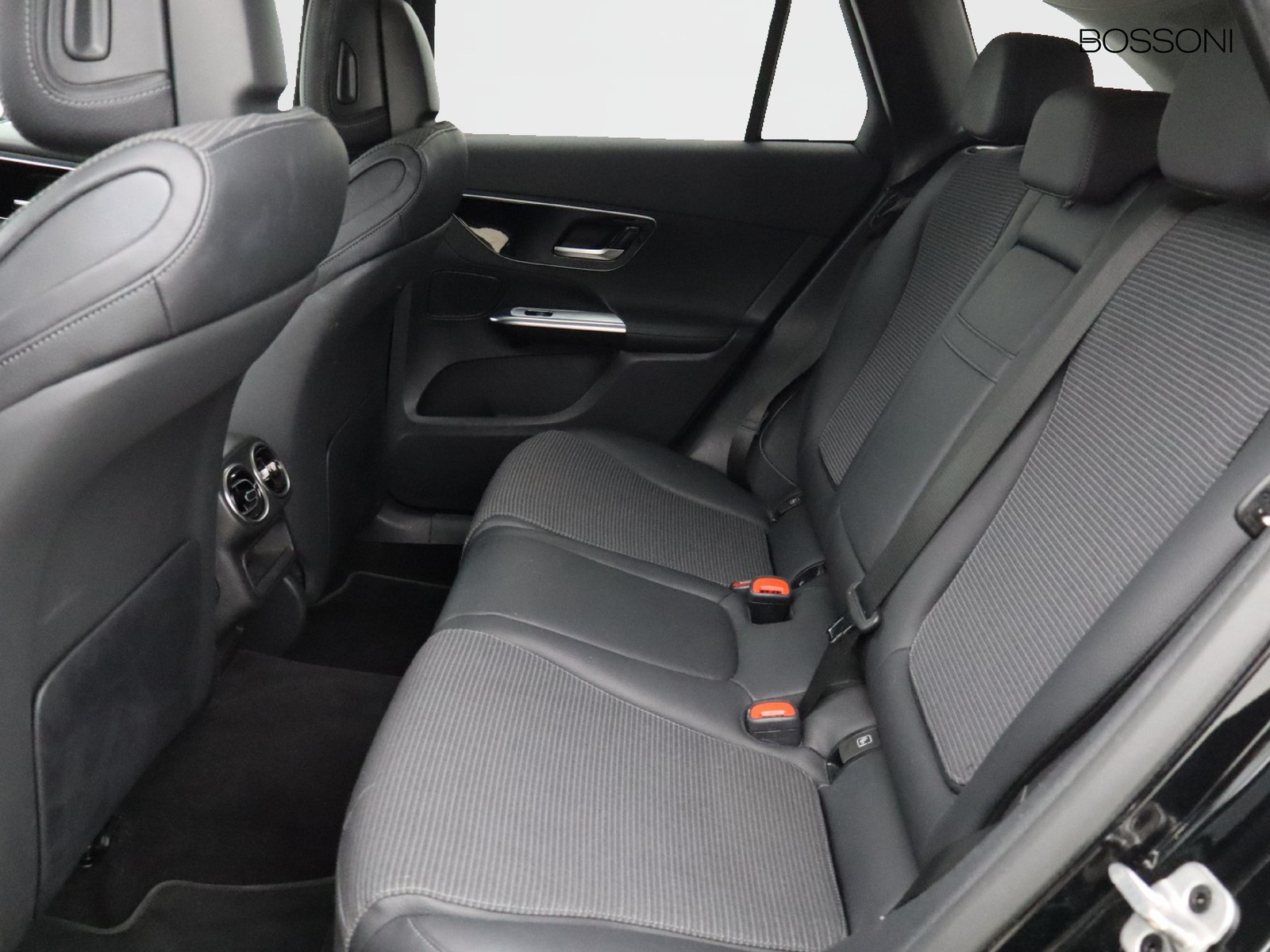 8 - Mercedes GLC suv 220 d amg advanced 4matic 9g-tronic