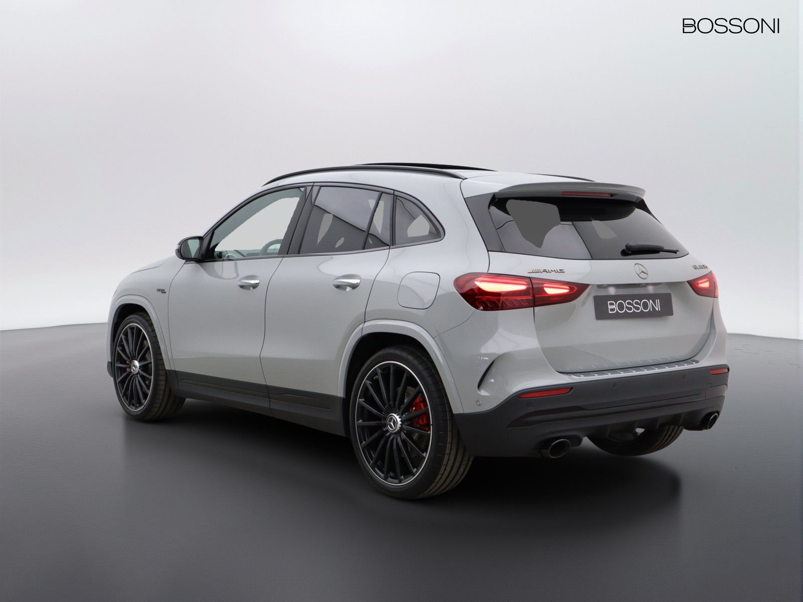 5 - AMG GLA amg 35 premium amg 4matic 8g-dct