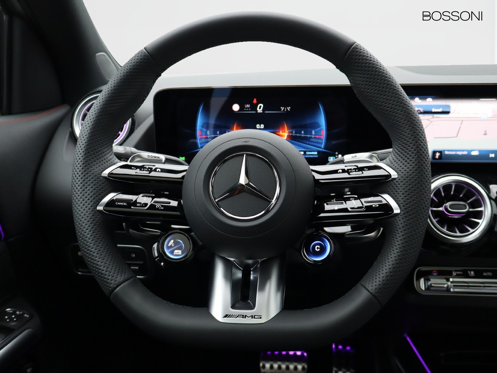 18 - AMG GLA amg 35 premium amg 4matic 8g-dct