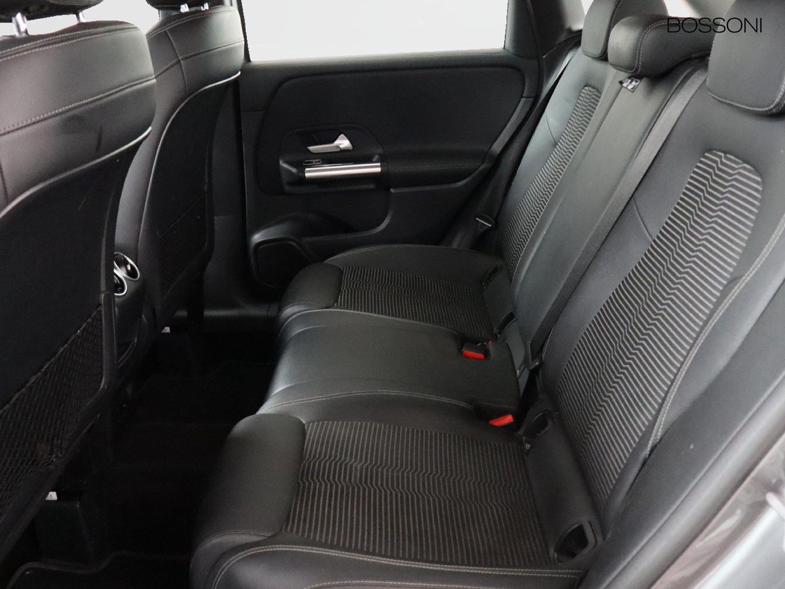 8 - Mercedes Classe B 180 d sport plus 8g-dct