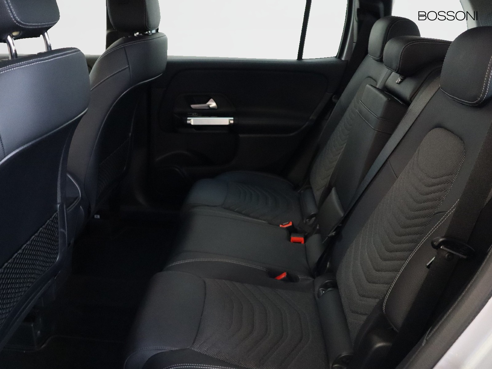 8 - Mercedes GLB 180 d progressive advanced 8g-dct