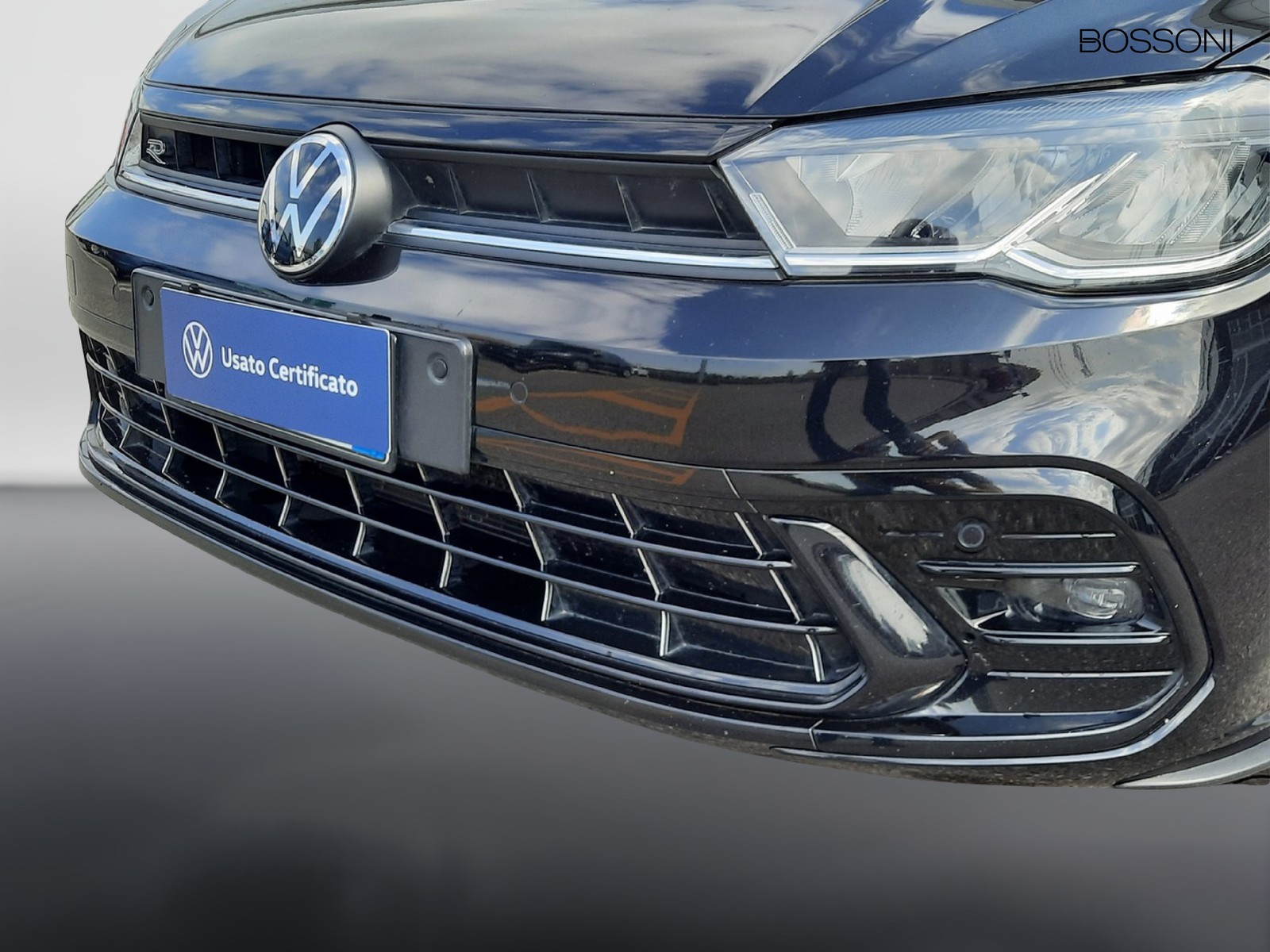 22 - Volkswagen Polo 1.0 tsi 95cv r line