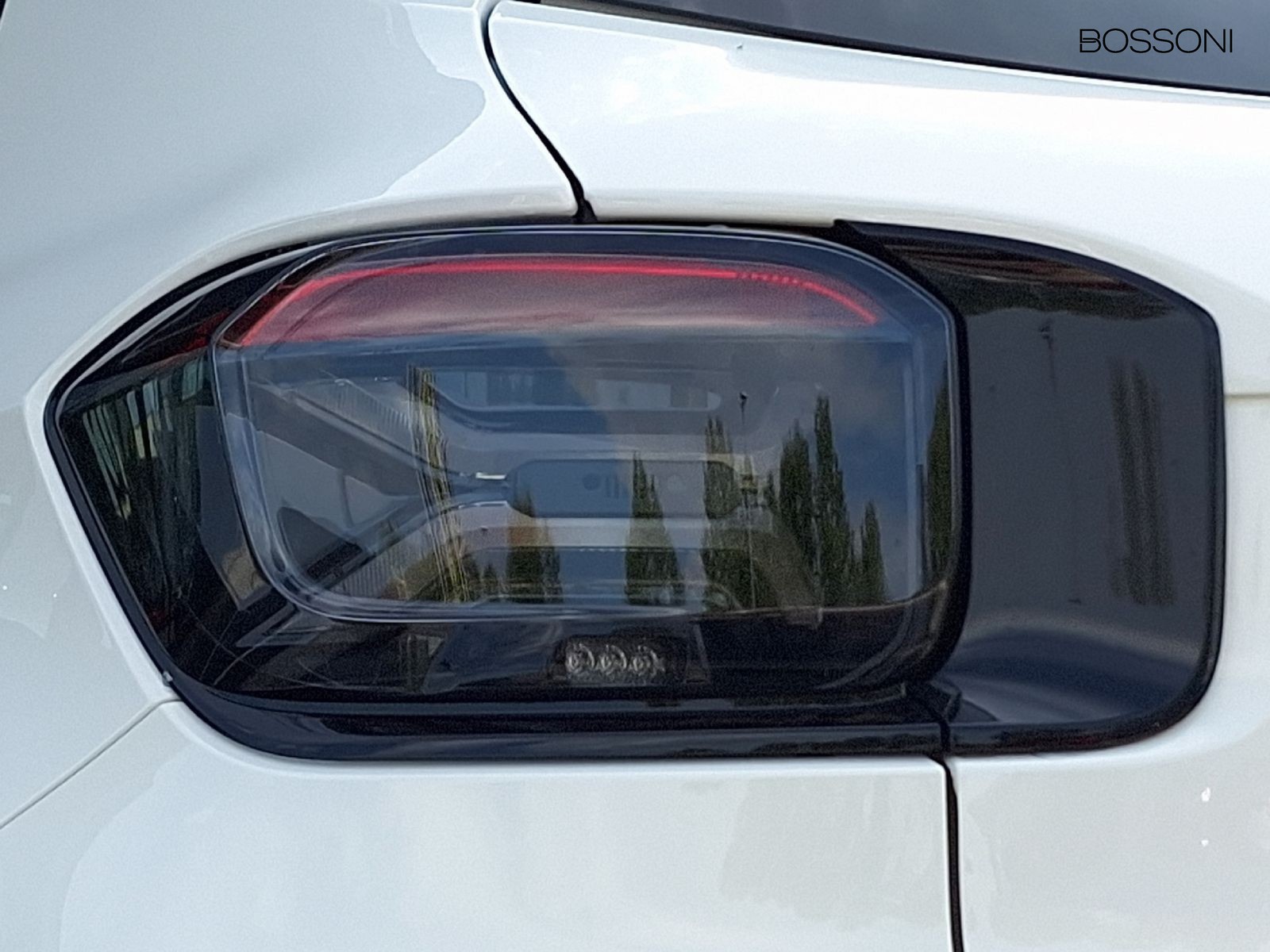 15 - Jeep Avenger 1.2 turbo e-hybrid mhev 110cv black edition fwd edct6