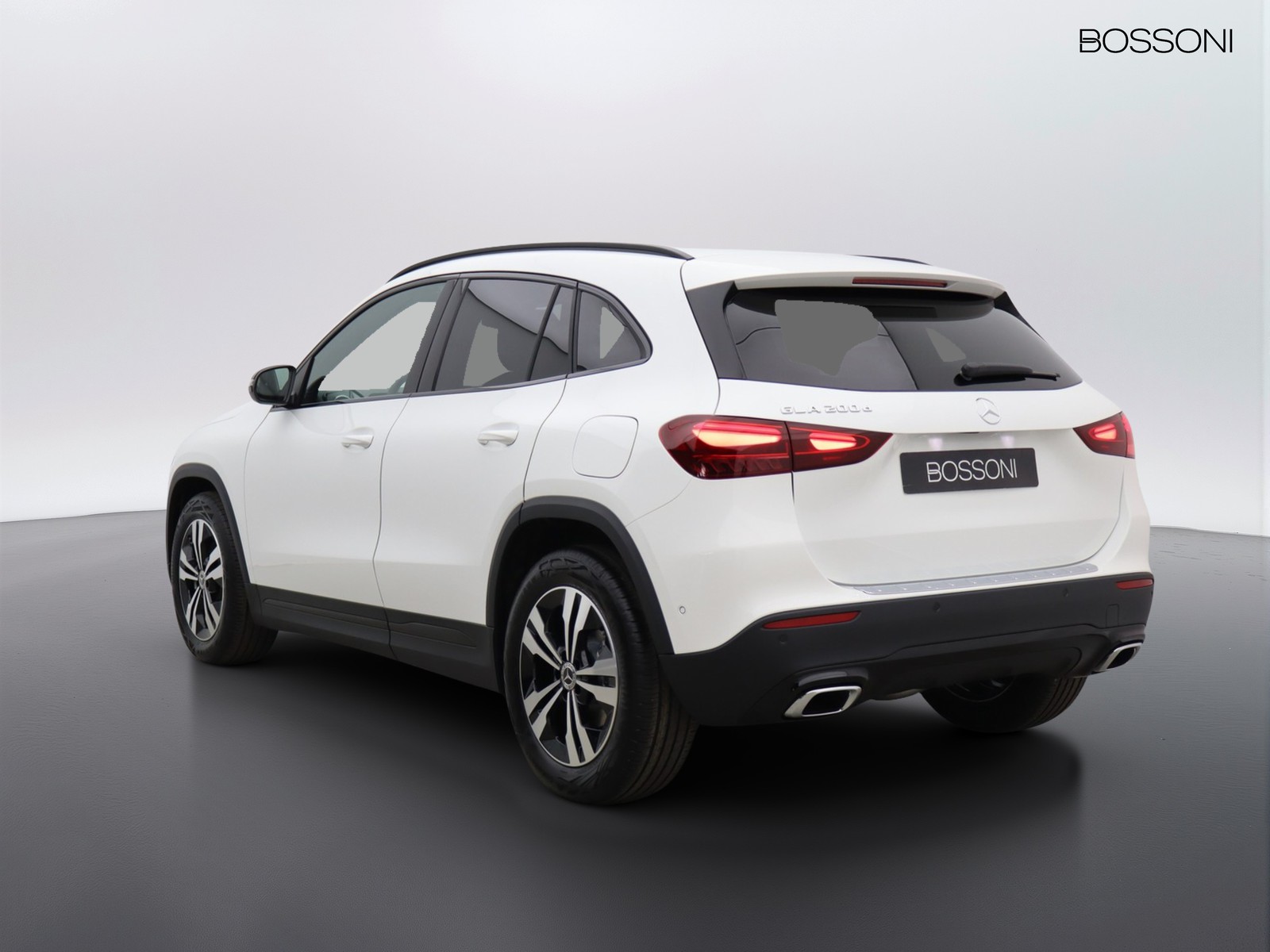 5 - Mercedes GLA 200 d progressive extra 8g-dct