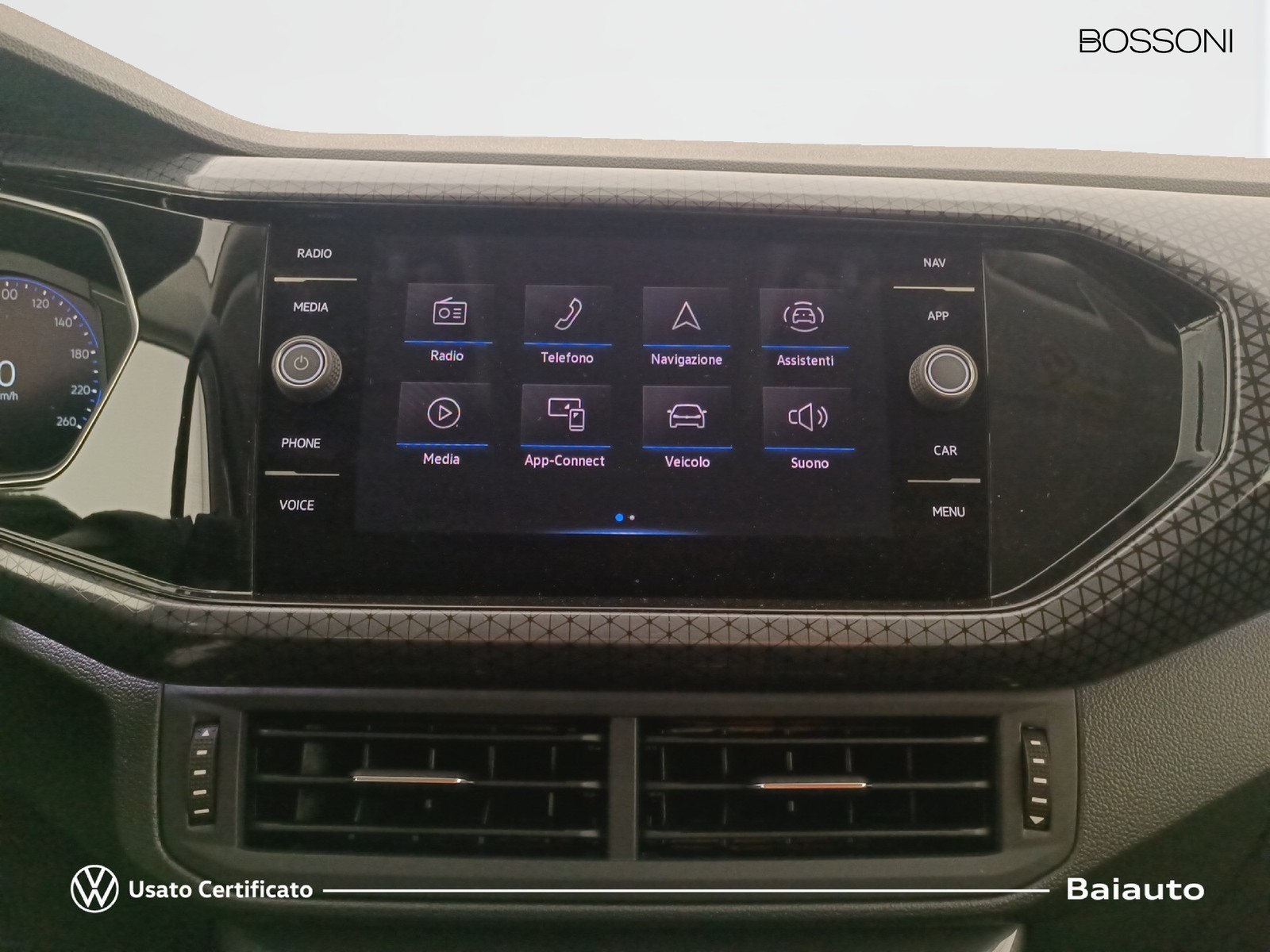 10 - Volkswagen T-Cross 1.0 tsi 110cv advanced