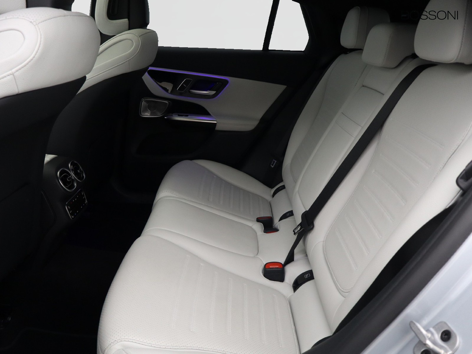 8 - Mercedes GLC coupe 220 d amg line premium plus 4matic 9g-tronic
