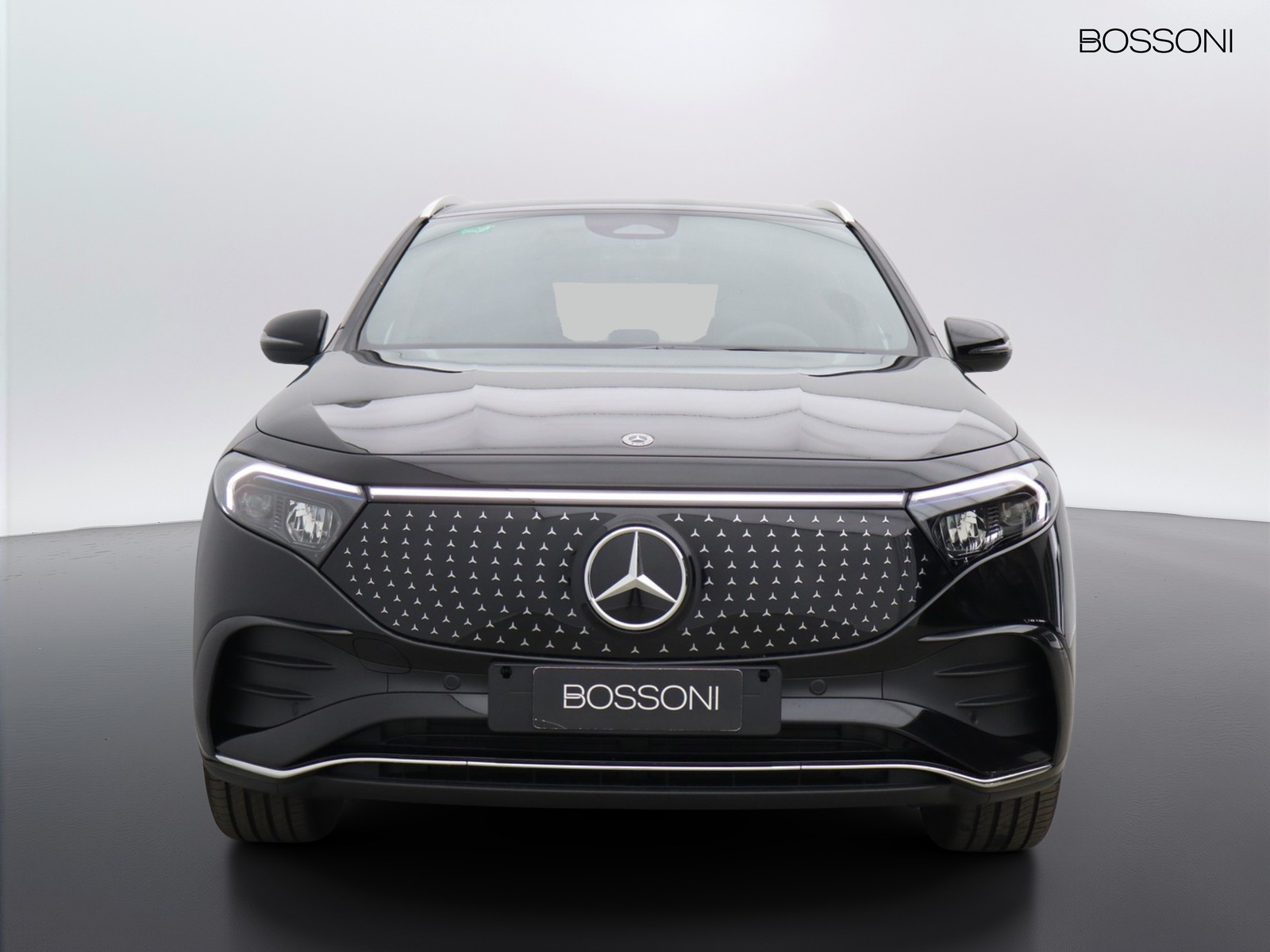 2 - Mercedes EQA 300 amg line advanced 4matic