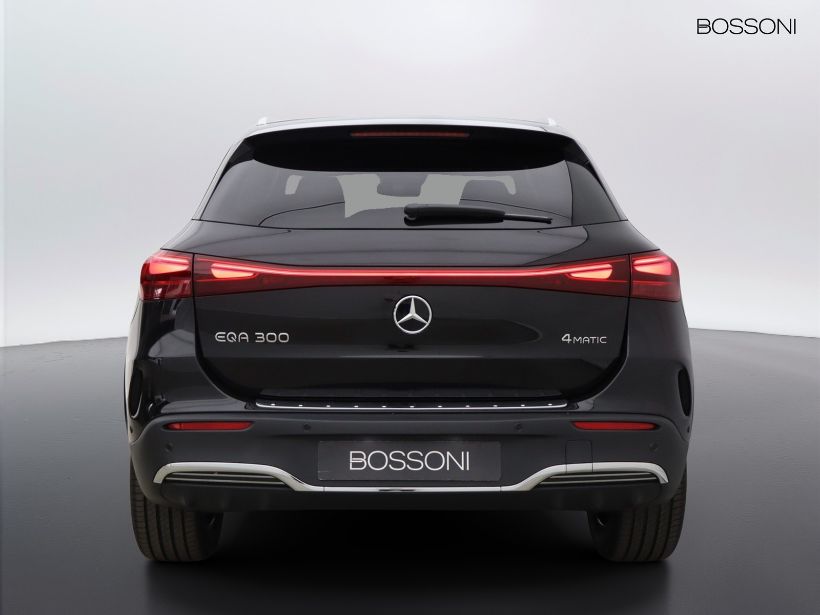 6 - Mercedes EQA 300 amg line advanced 4matic