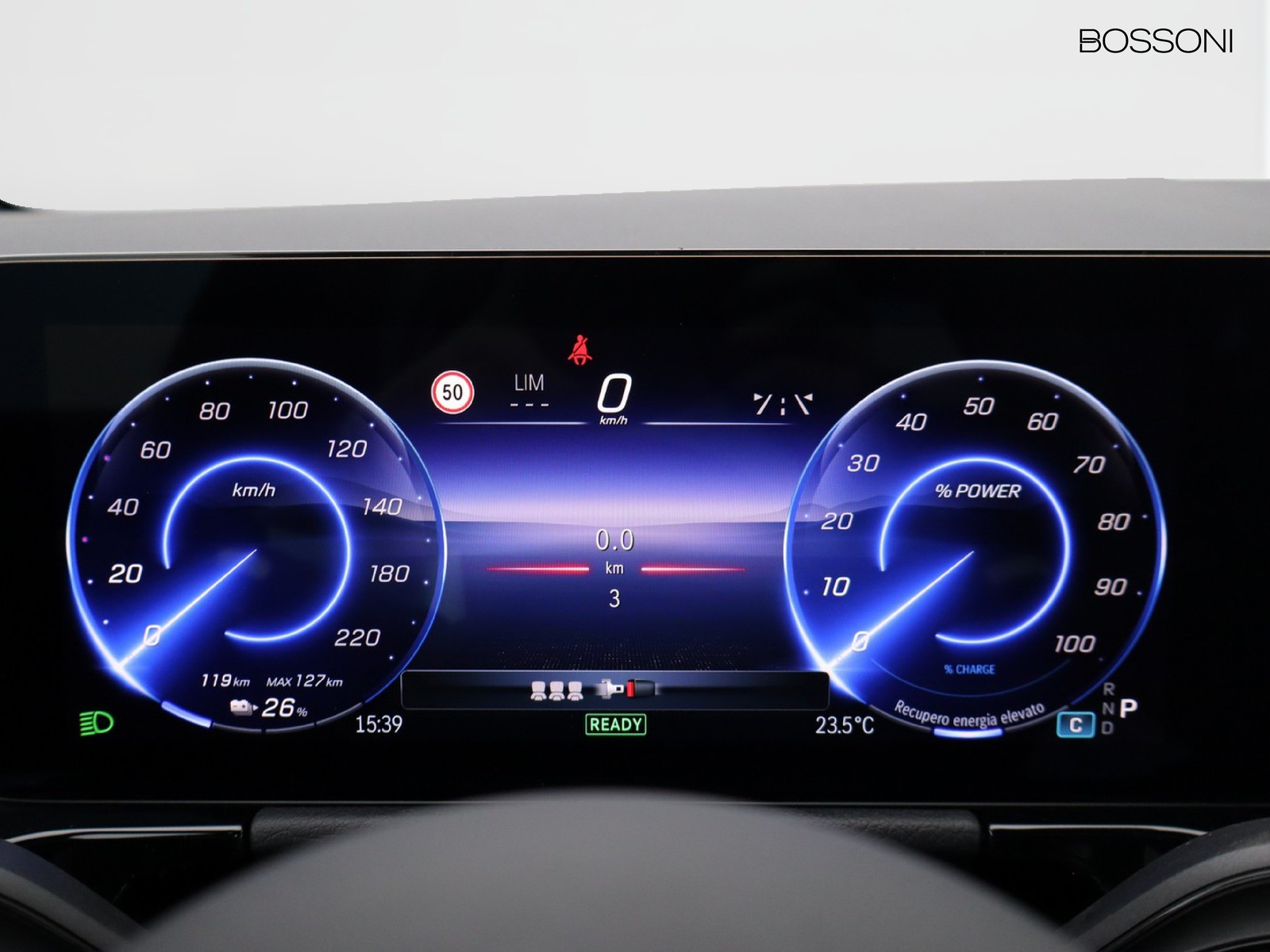 9 - Mercedes EQA 300 amg line advanced 4matic