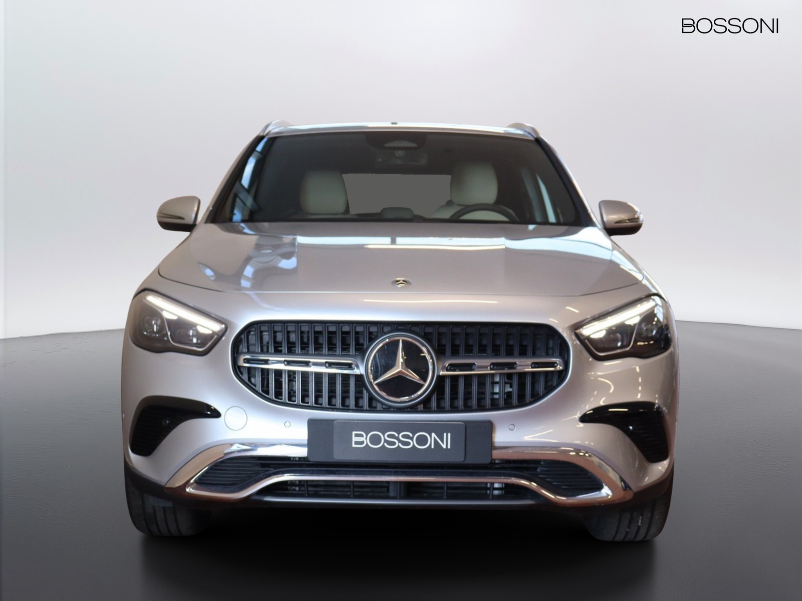 2 - Mercedes GLA 200 d progressive extra 8g-dct