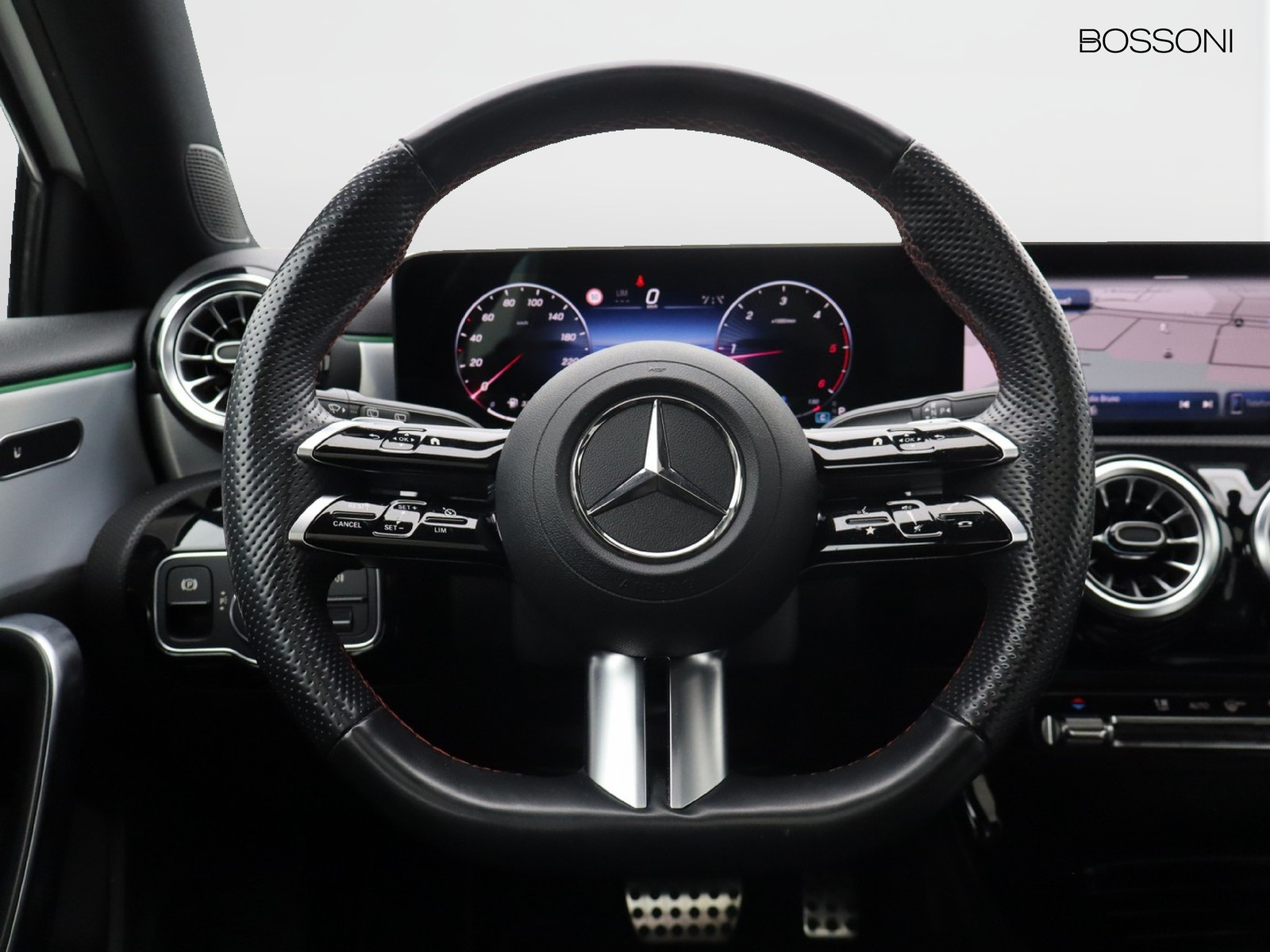 17 - Mercedes Classe A 200 d amg line premium plus speedshift dct amg 8g