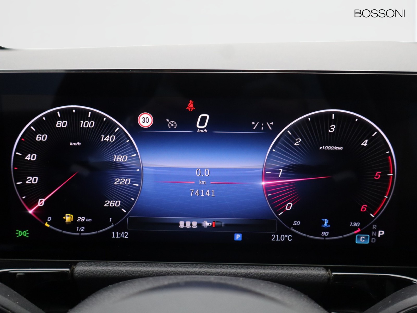 9 - Mercedes GLA 200 d amg line advanced plus 8g-dct