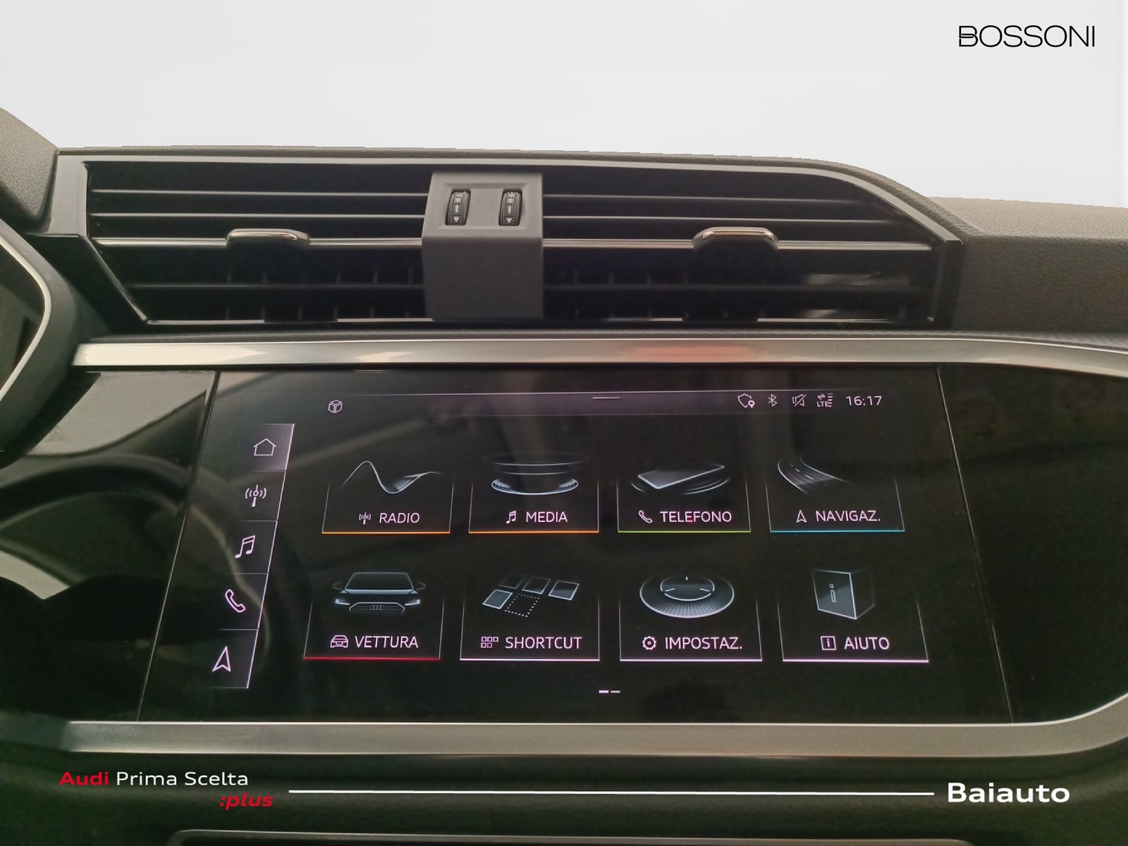 11 - Audi Q3 35 2.0 tdi business advanced s tronic