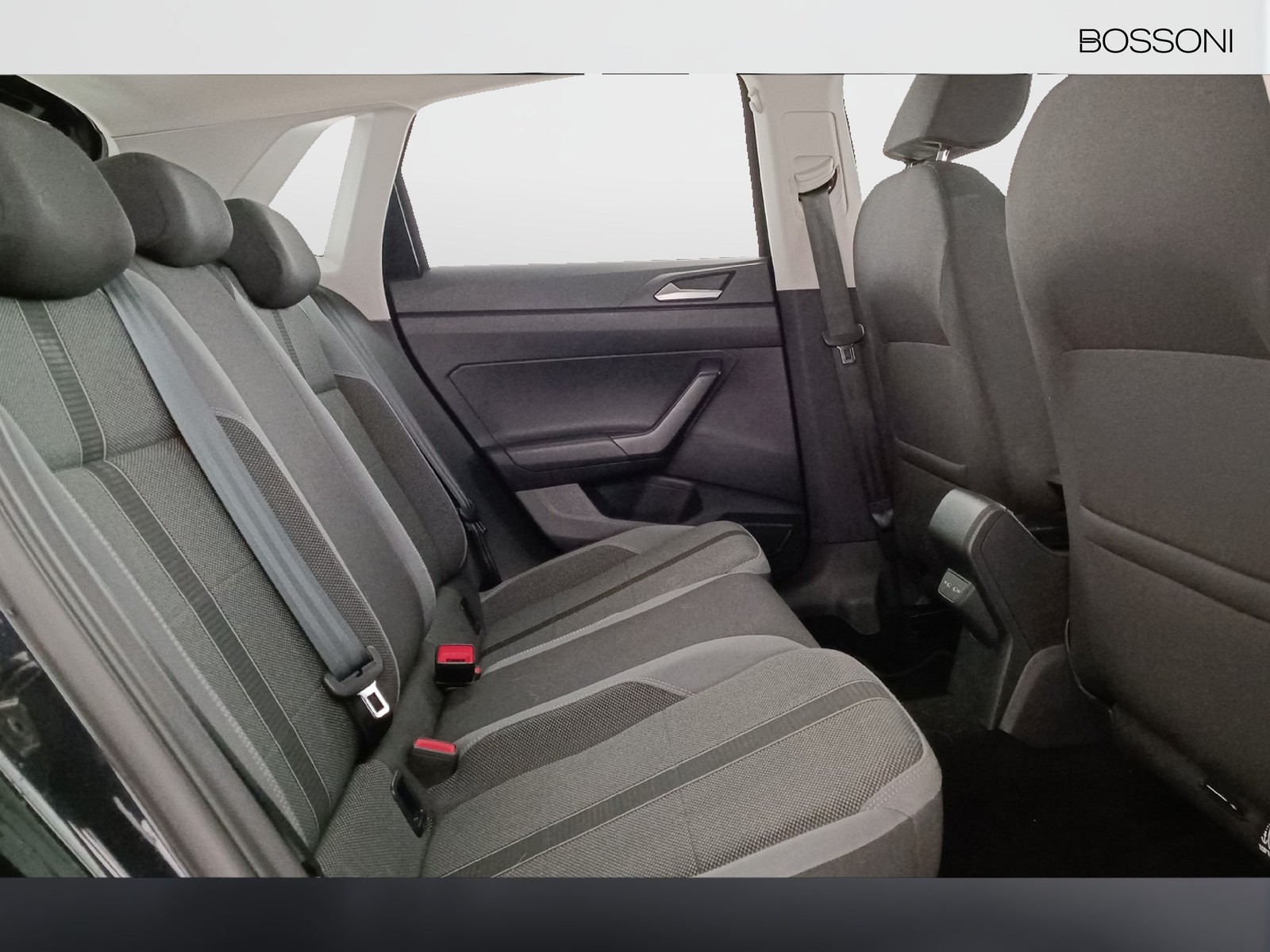 9 - Volkswagen Polo 1.0 tsi 110cv style dsg