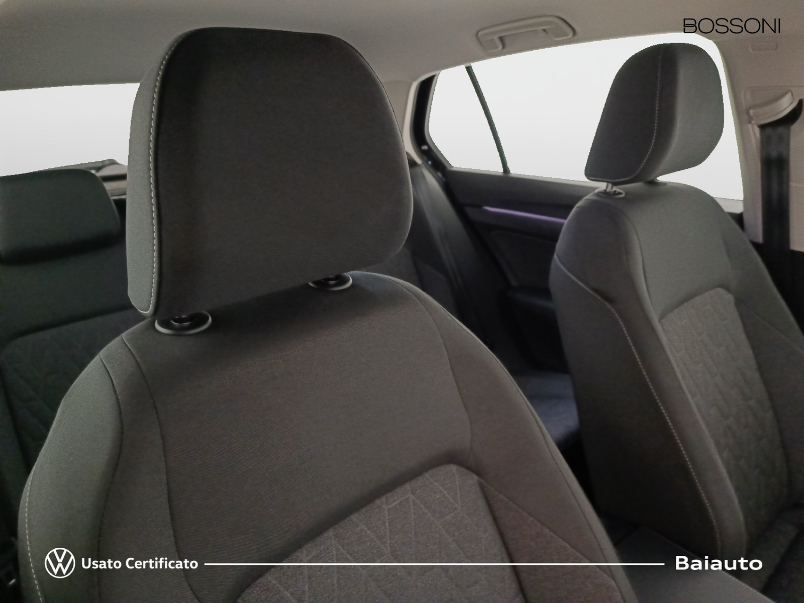 22 - Volkswagen Golf 2.0 tdi scr 115cv life