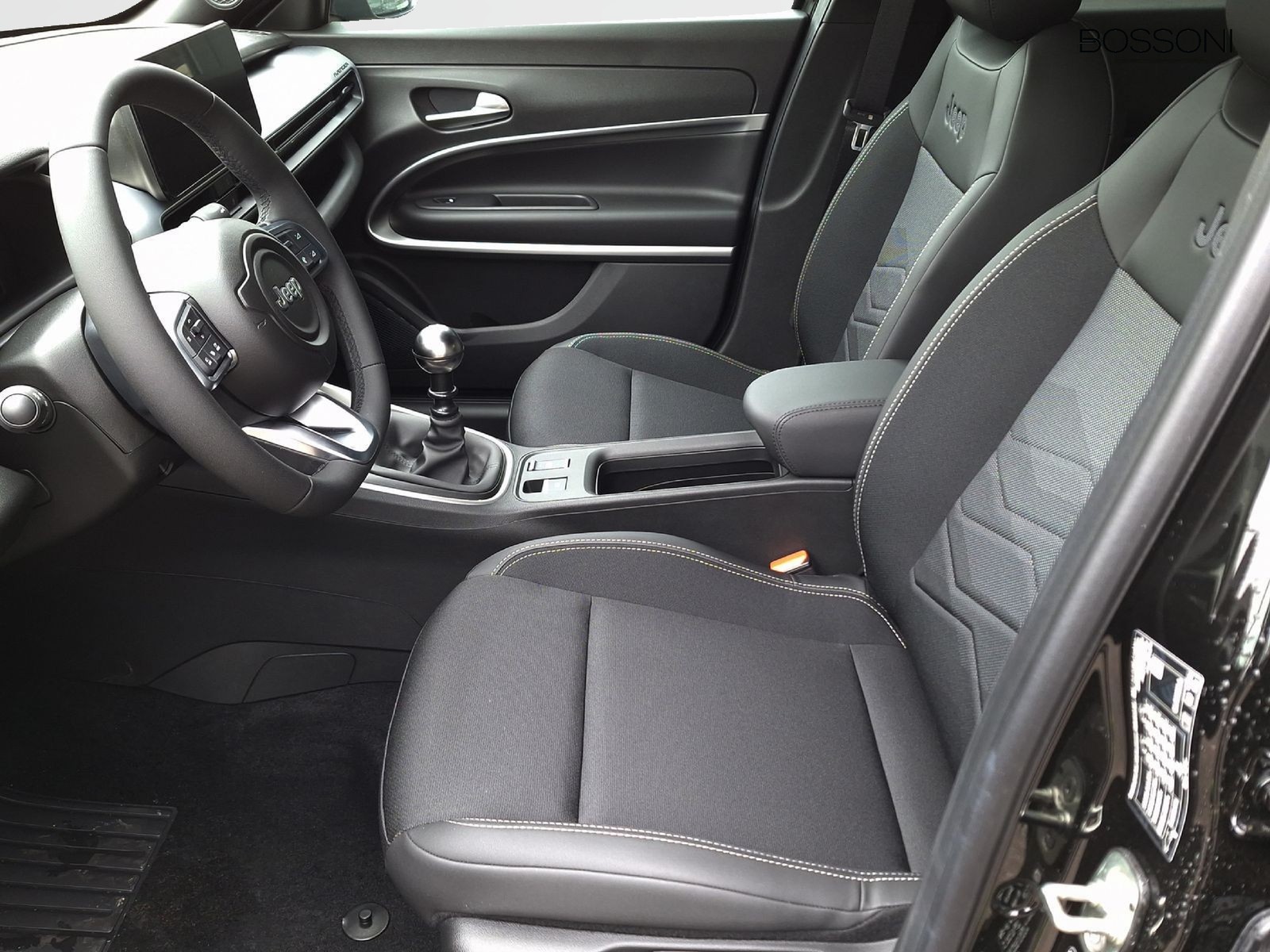 11 - Jeep Avenger 1.2 turbo 100cv summit fwd