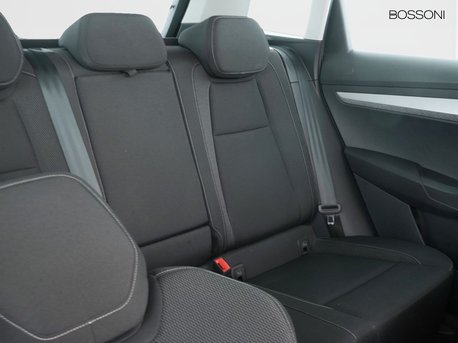 21 - Skoda Karoq 2.0 tdi evo scr 115cv executive