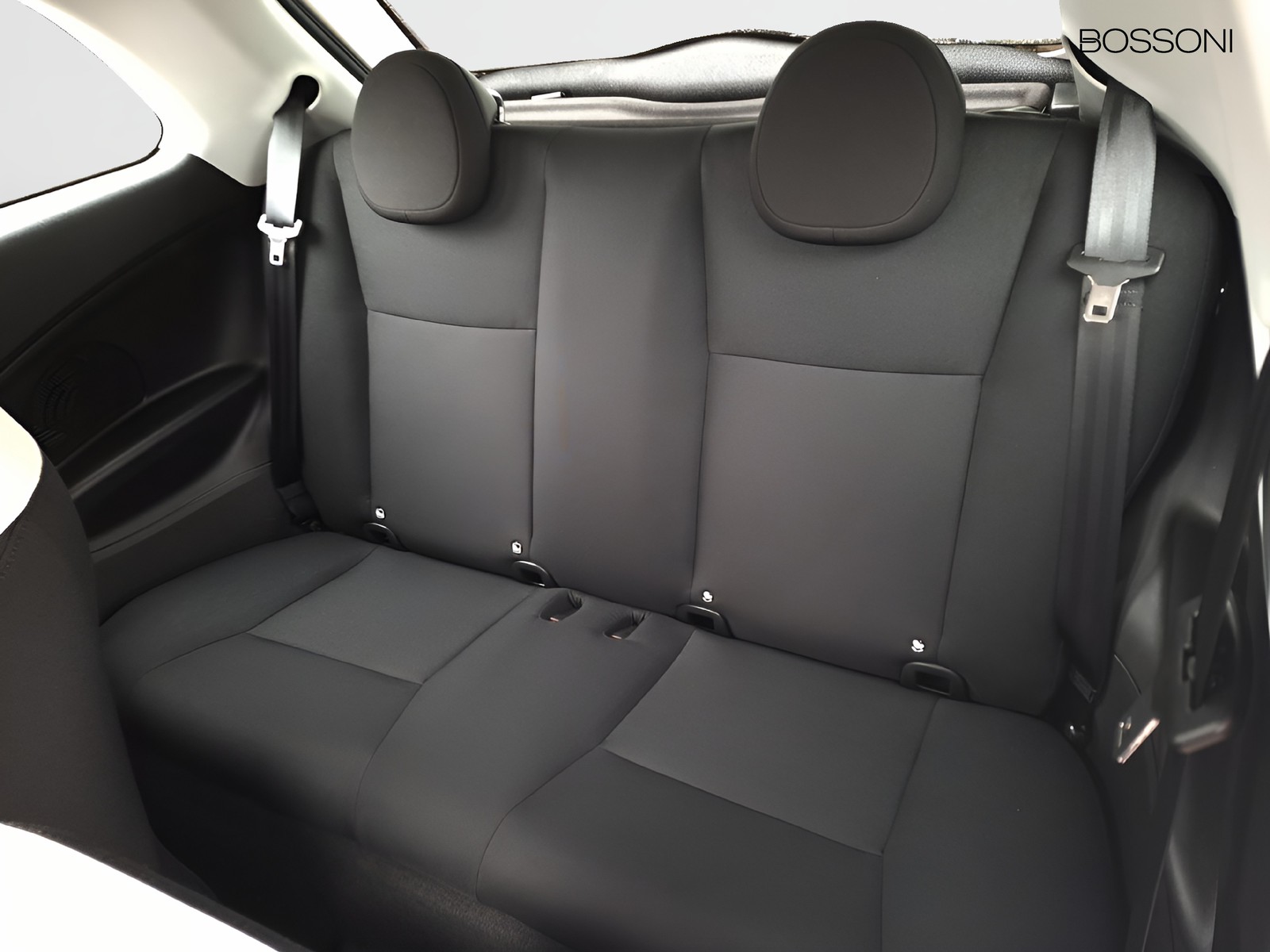 11 - Fiat 500 1.0 hybrid pop
