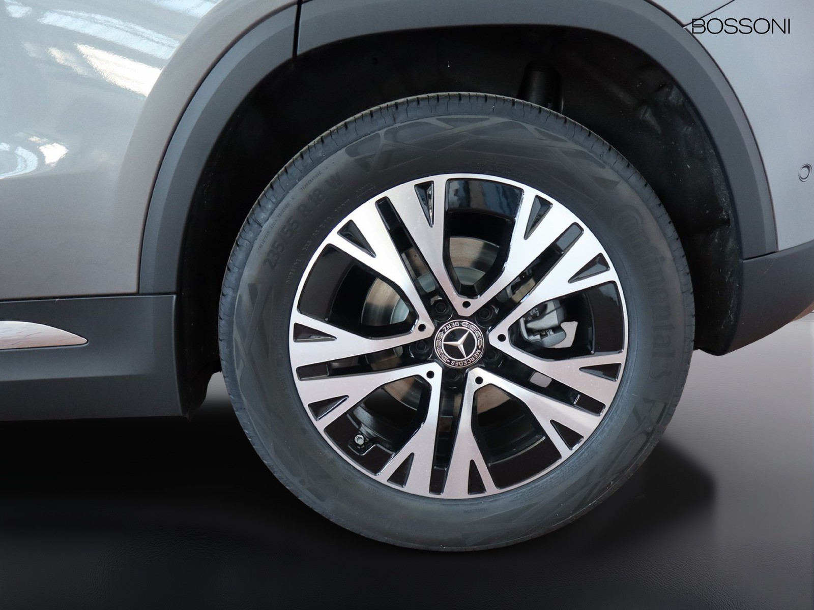 4 - Mercedes GLA 200 d progressive extra 8g-dct