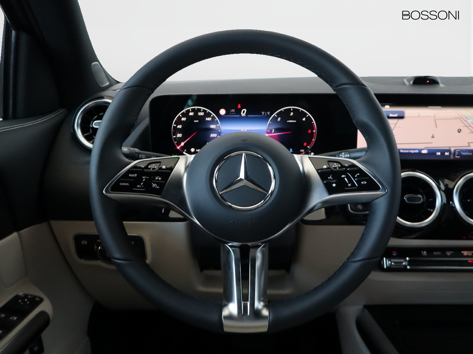 17 - Mercedes GLA 200 d progressive extra 8g-dct