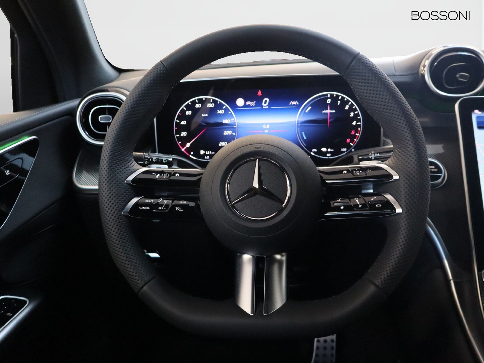 16 - Mercedes GLC suv 300 de plug in hybrid amg line advanced tech 4matic 9g-tronic