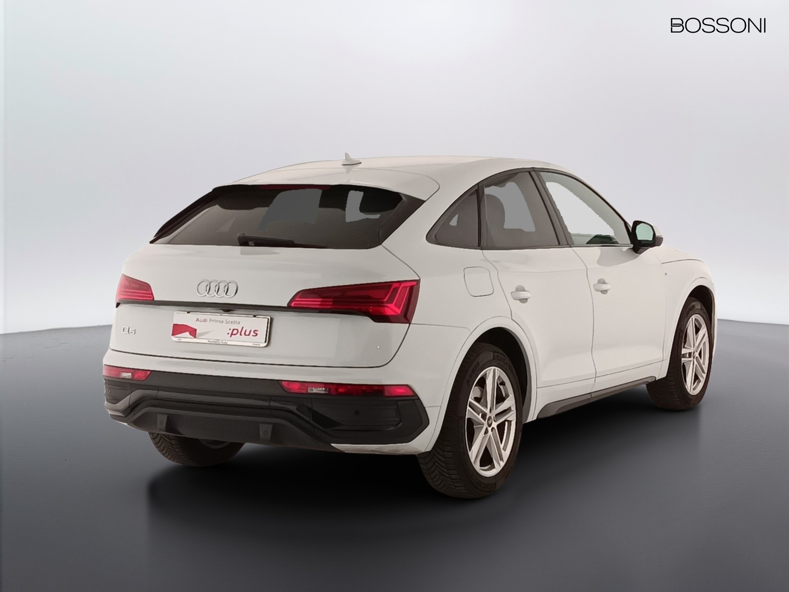 2 - Audi Q5 sportback 35 2.0 tdi mhev 12v s line s tronic