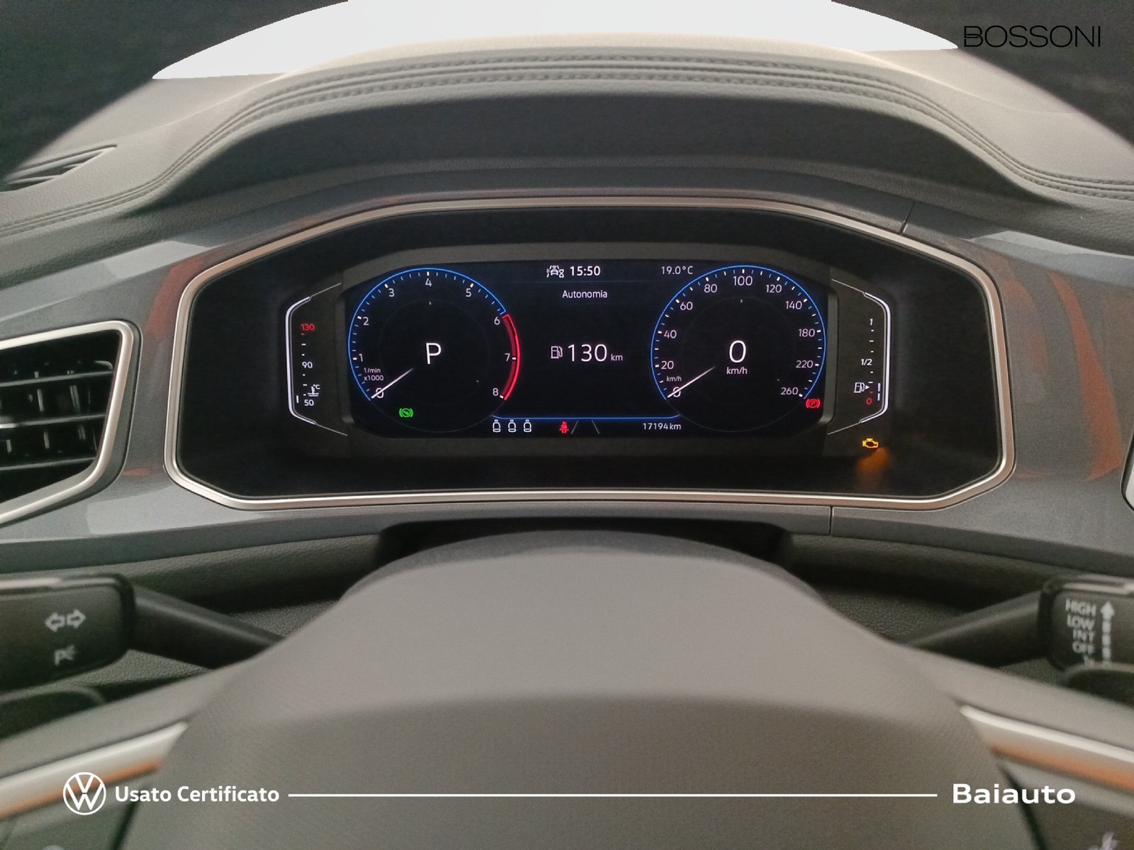 9 - Volkswagen T-Roc 1.5 tsi act style dsg