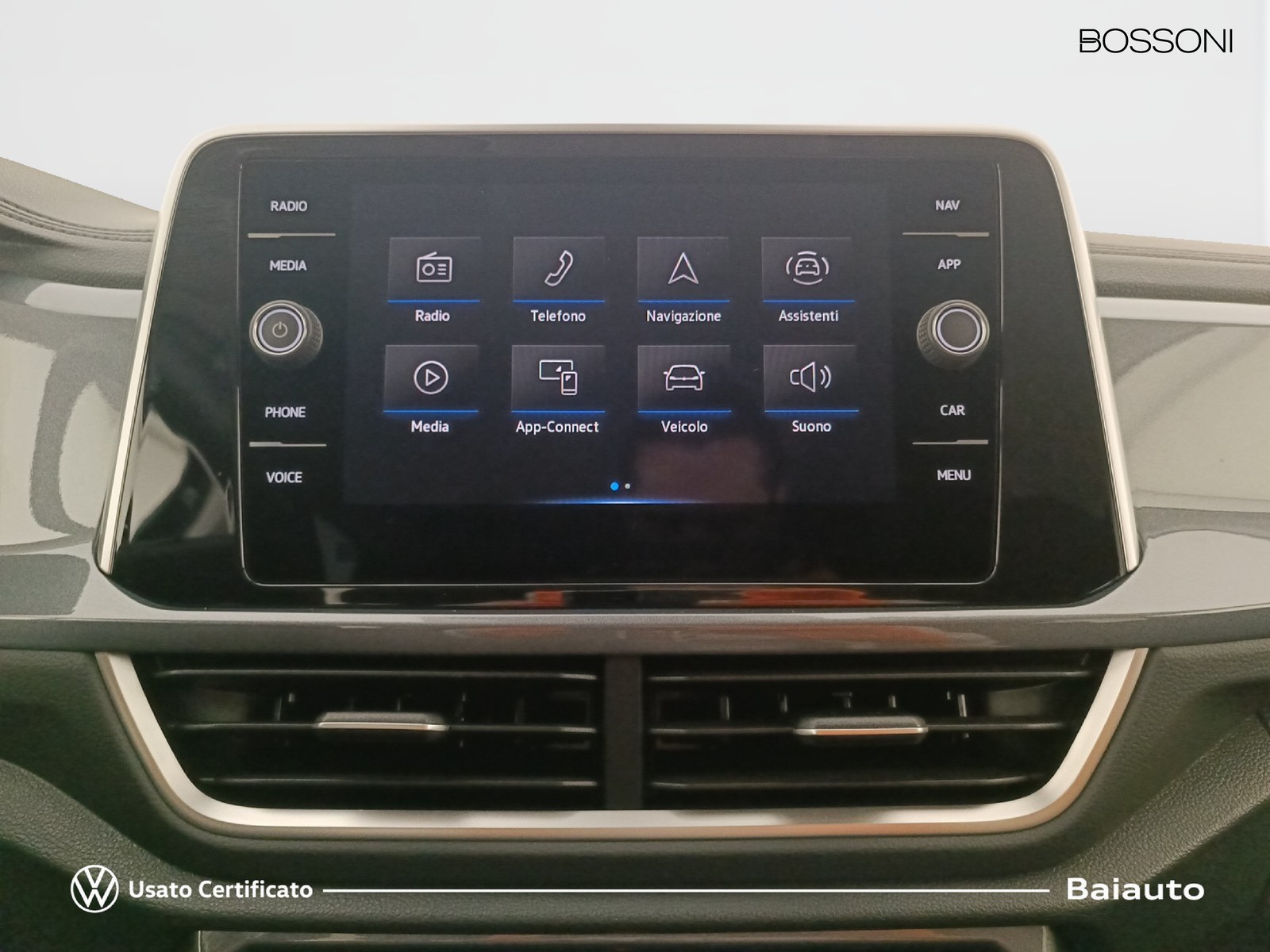 10 - Volkswagen T-Roc 1.5 tsi act style dsg