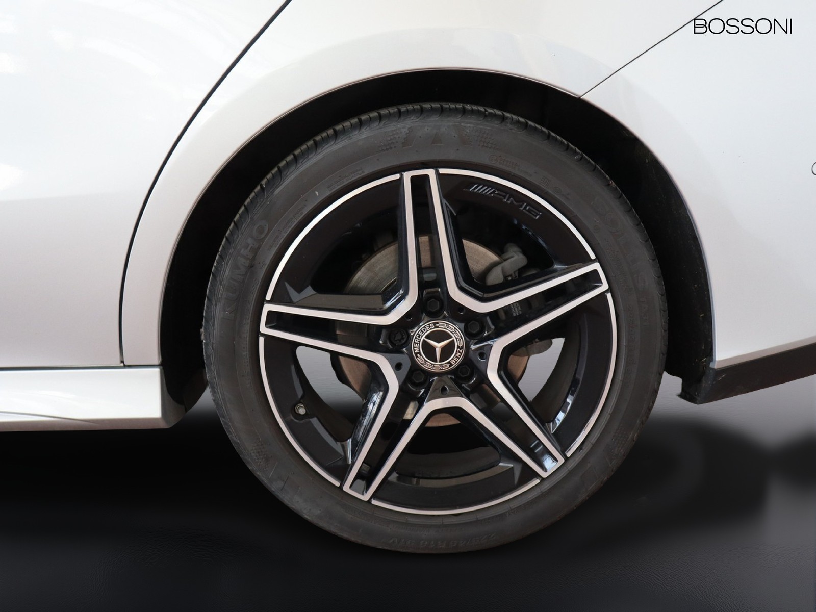 4 - Mercedes CLA coupe 200 d premium 8g-dct