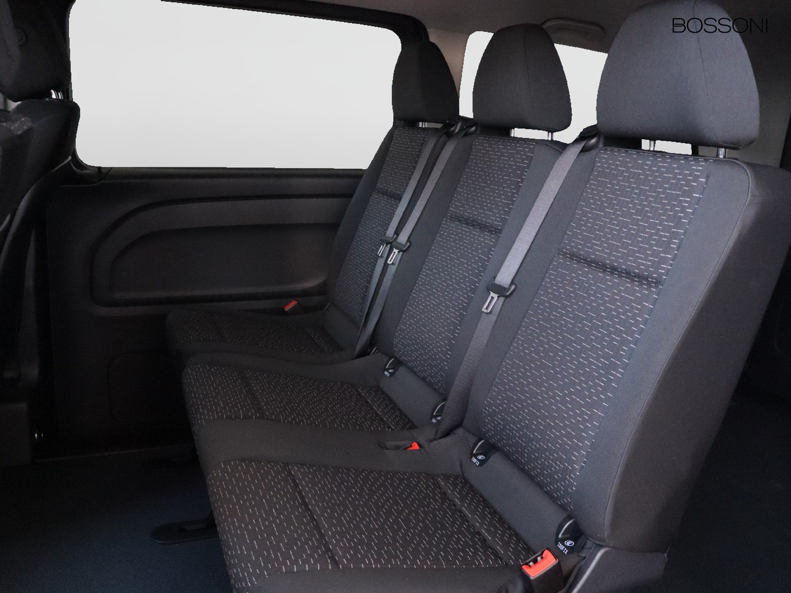 8 - Mercedes Vans Vito mixto 114 cdi long pro