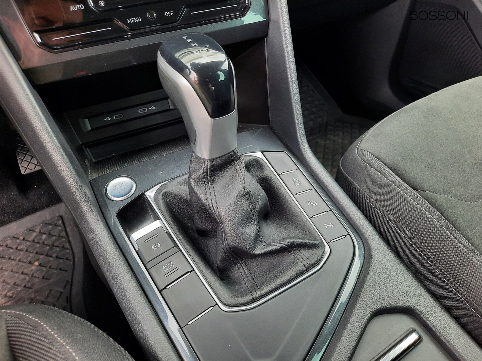 28 - Volkswagen Tiguan 2.0 tdi scr 150cv elegance dsg