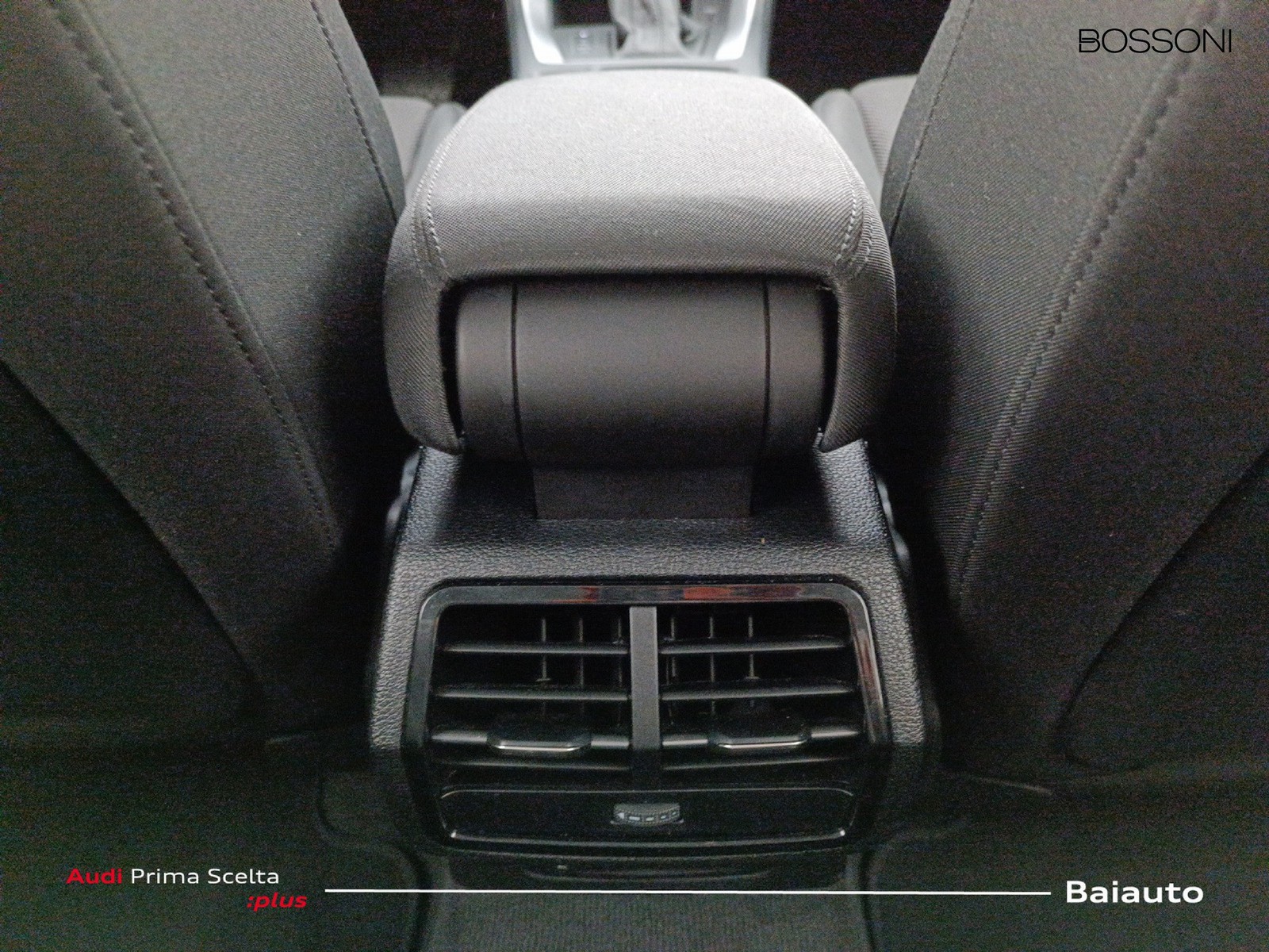 14 - Audi Q3 sportback 35 2.0 tdi s line edition s tronic