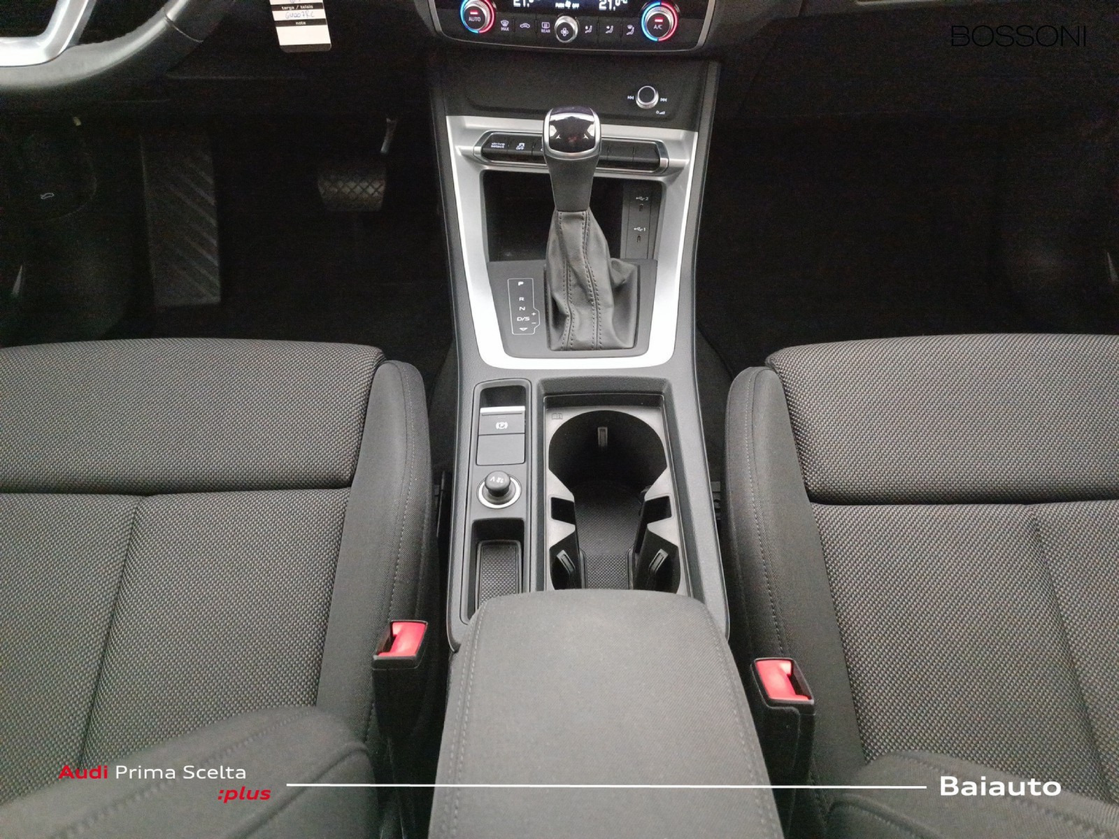 15 - Audi Q3 sportback 35 2.0 tdi s line edition s tronic