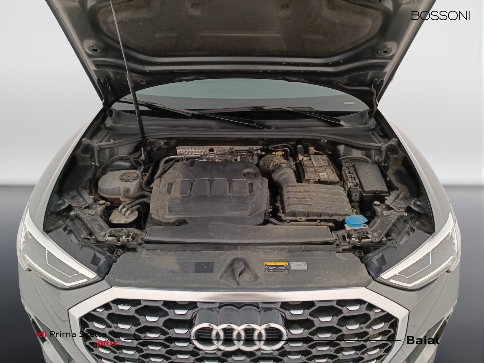 33 - Audi Q3 sportback 35 2.0 tdi s line edition s tronic