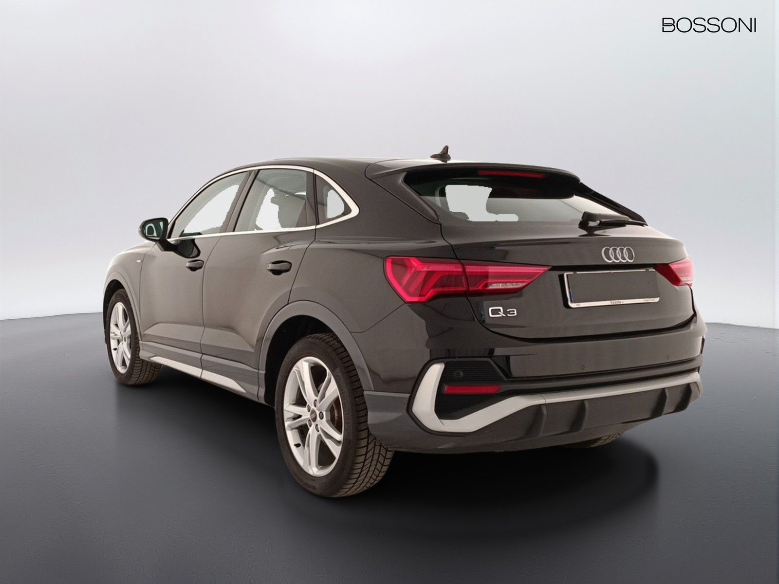 4 - Audi Q3 sportback 35 2.0 tdi s line edition s tronic