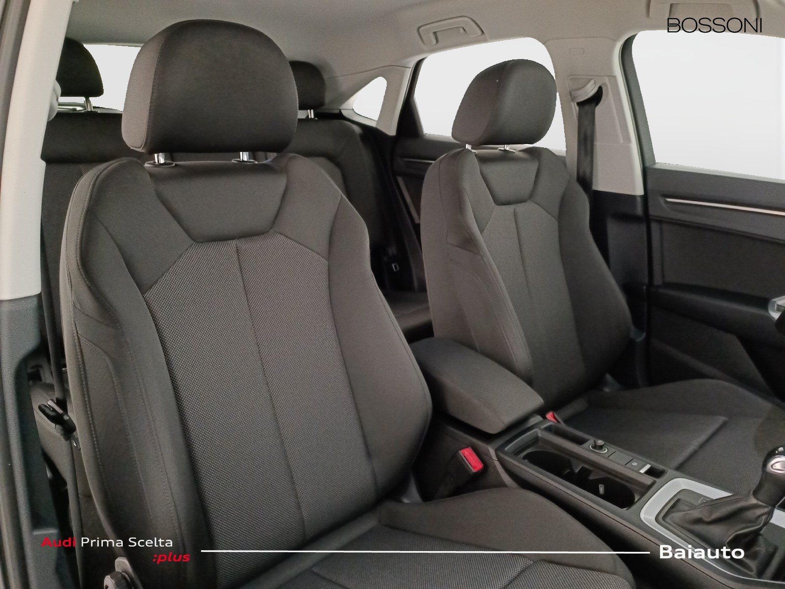 22 - Audi Q3 sportback 35 2.0 tdi s line edition s tronic