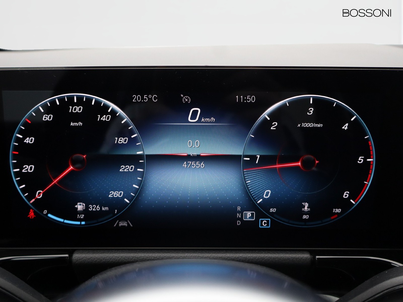 9 - Mercedes GLA 200 d premium 4matic 8g-dct