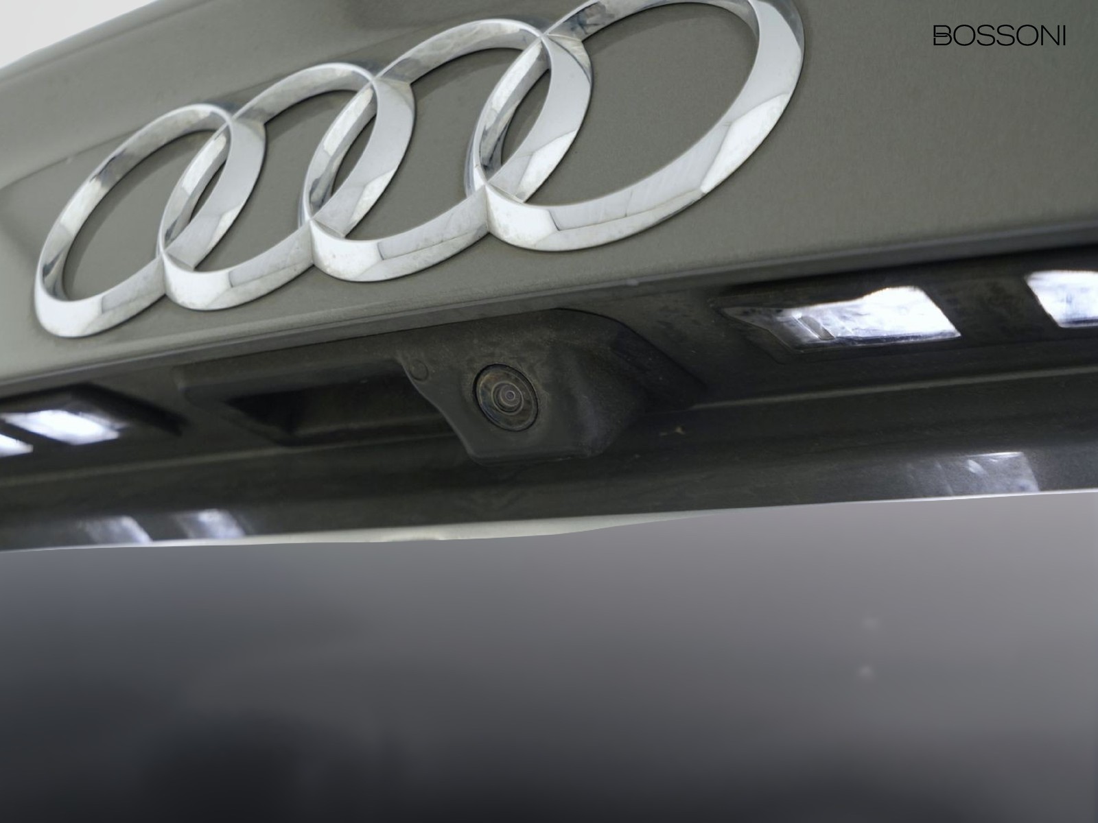 32 - Audi Q3 sportback 35 2.0 tdi s line edition s tronic