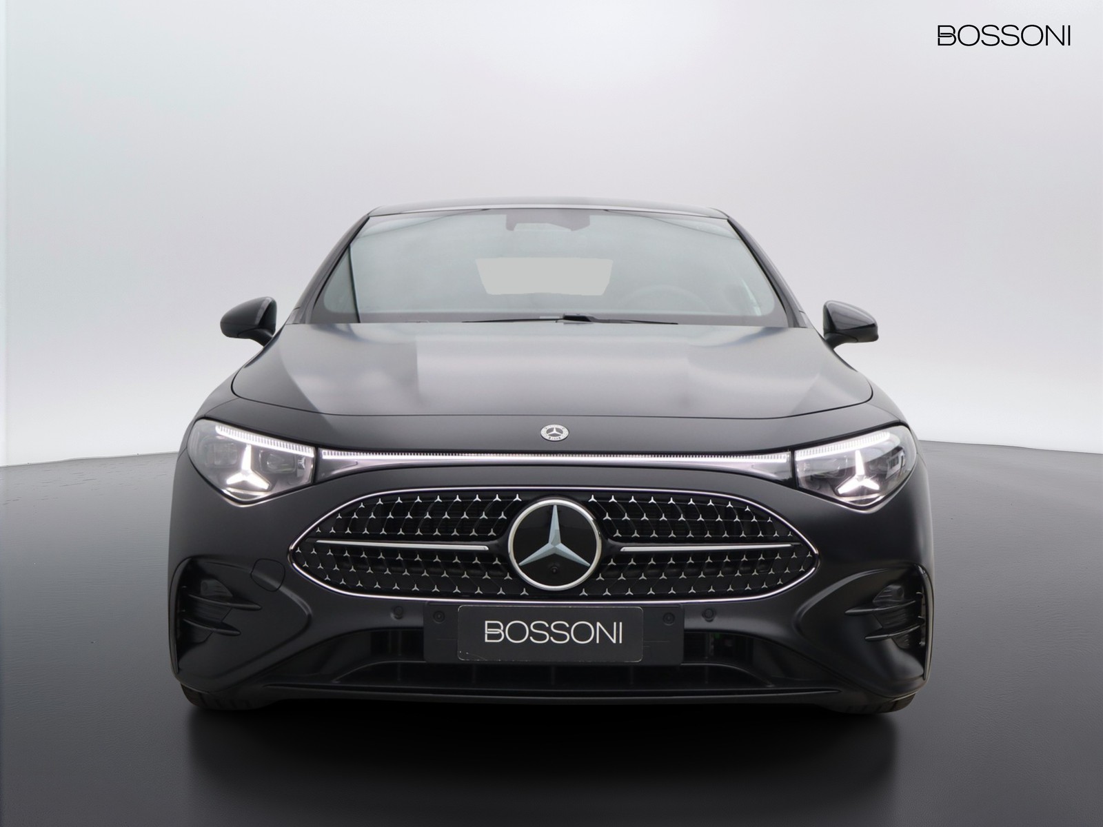 2 - Mercedes CLA 200 premium auto