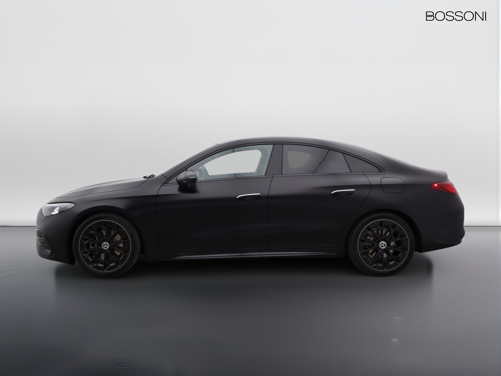 3 - Mercedes CLA 200 premium auto