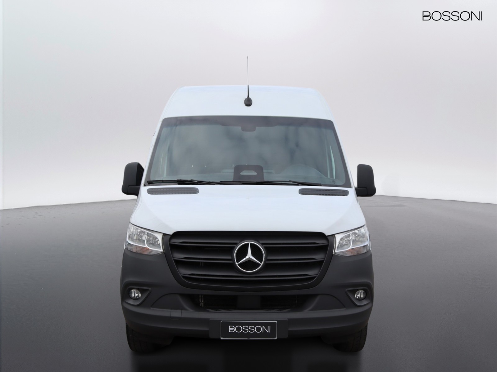 2 - Mercedes Vans Sprinter 319 2.0 cdi f 43/35 rwd h2 9g-tronic