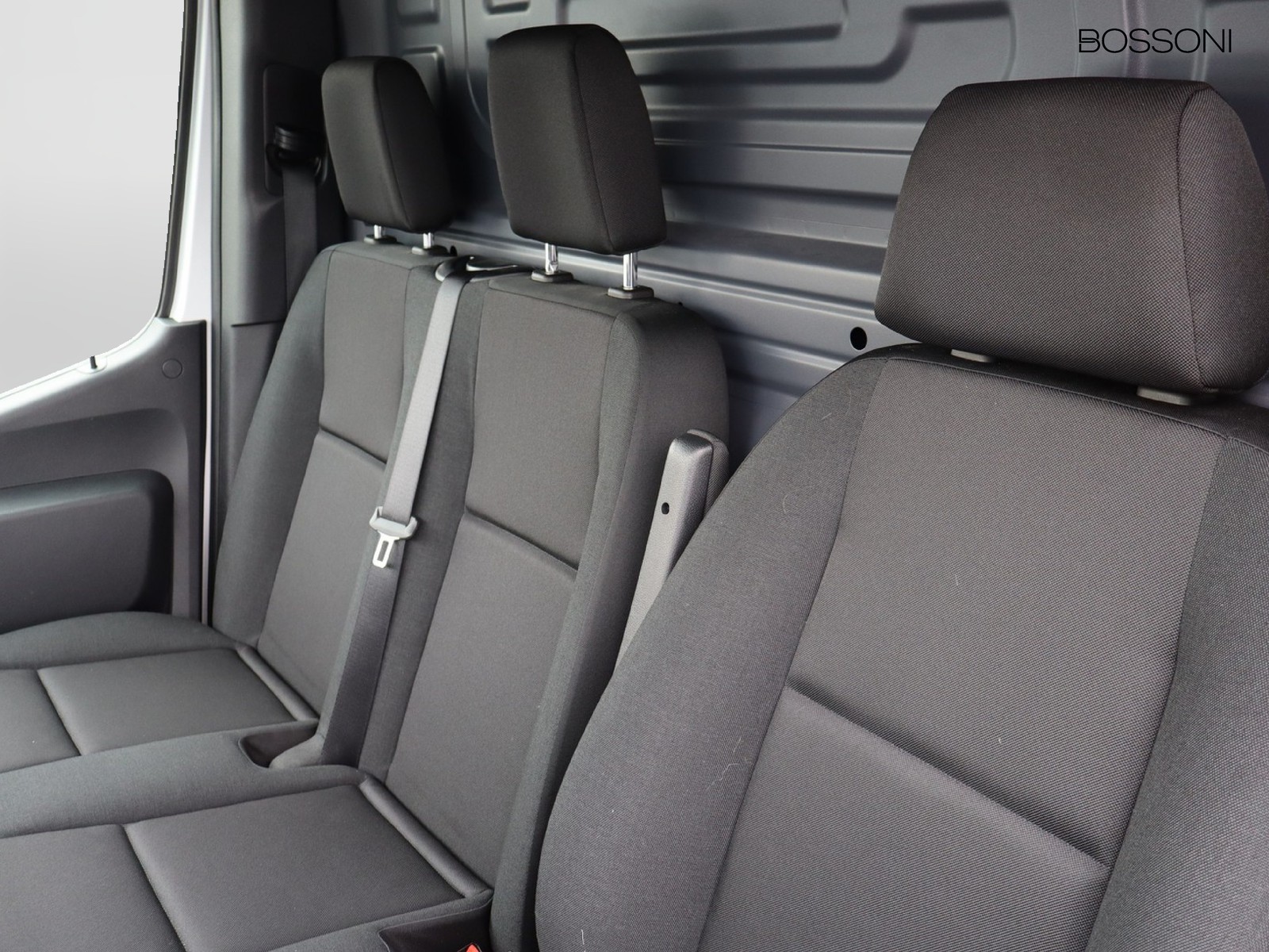 6 - Mercedes Vans Sprinter 319 2.0 cdi f 43/35 rwd h2 9g-tronic