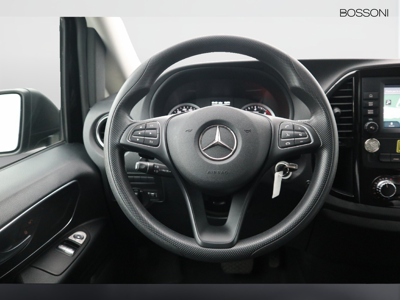 15 - Mercedes Vans Vito 116 cdi long tourer pro auto my20