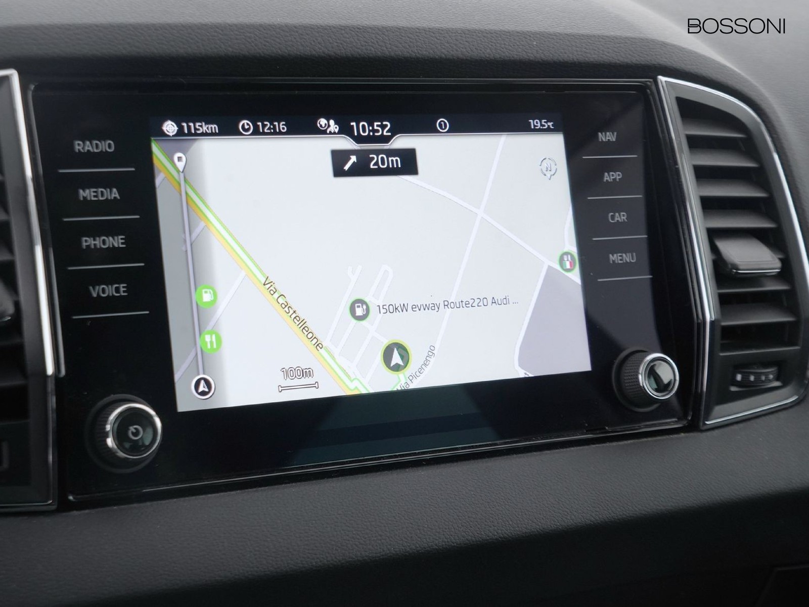 29 - Skoda Karoq 2.0 tdi evo scr 115cv executive