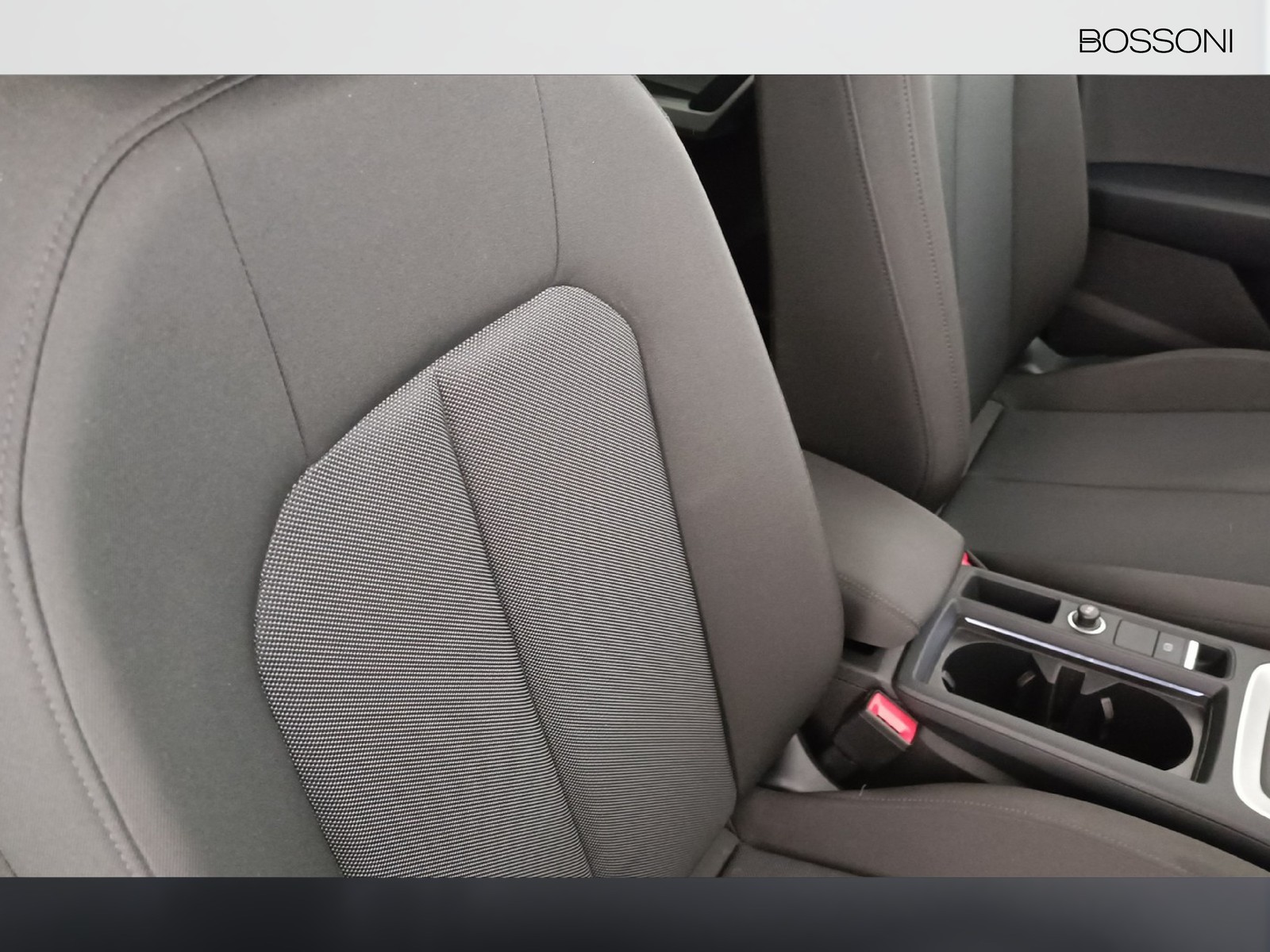 30 - Audi Q3 35 2.0 tdi business advanced s tronic