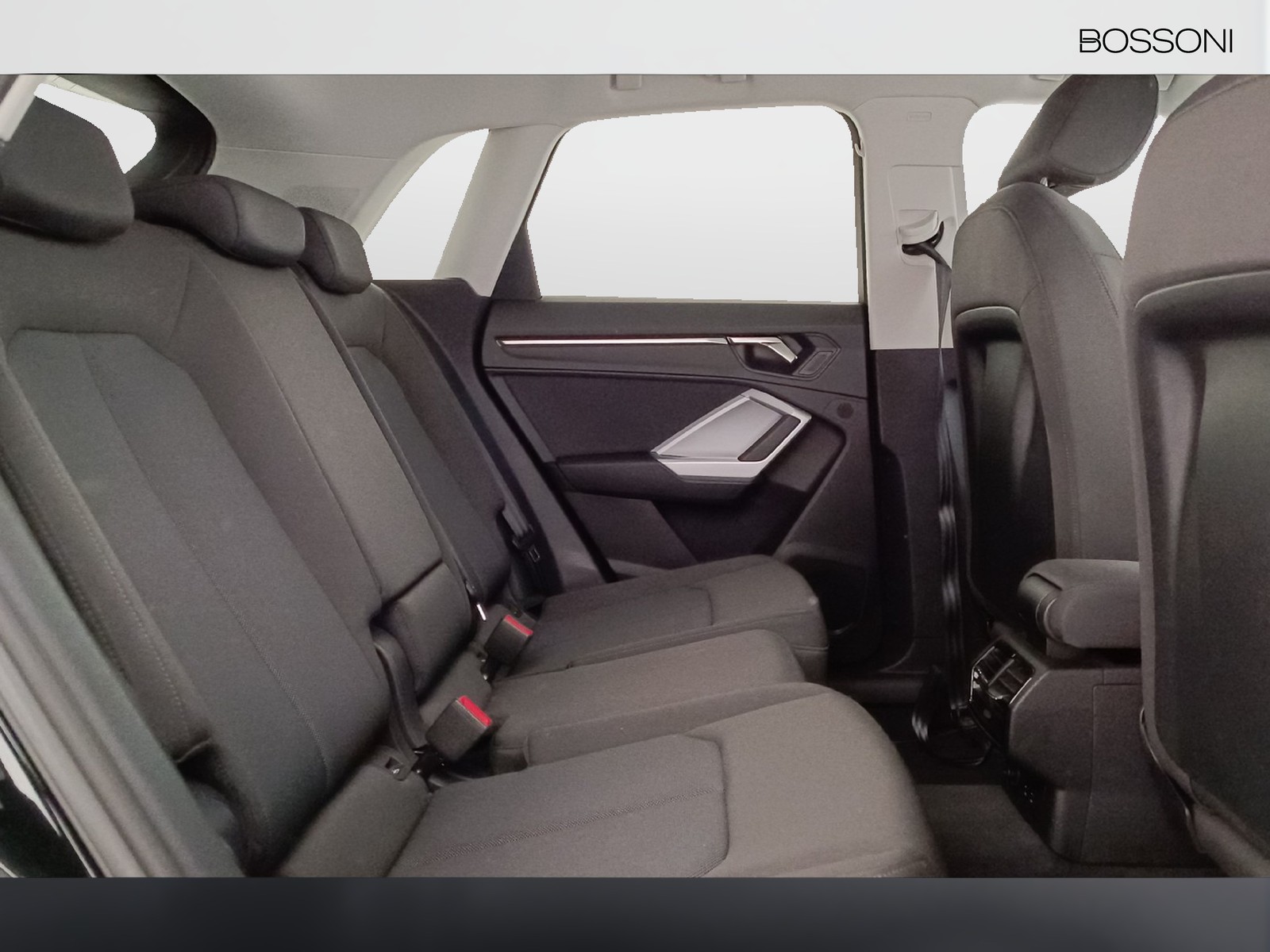 33 - Audi Q3 35 2.0 tdi business advanced s tronic