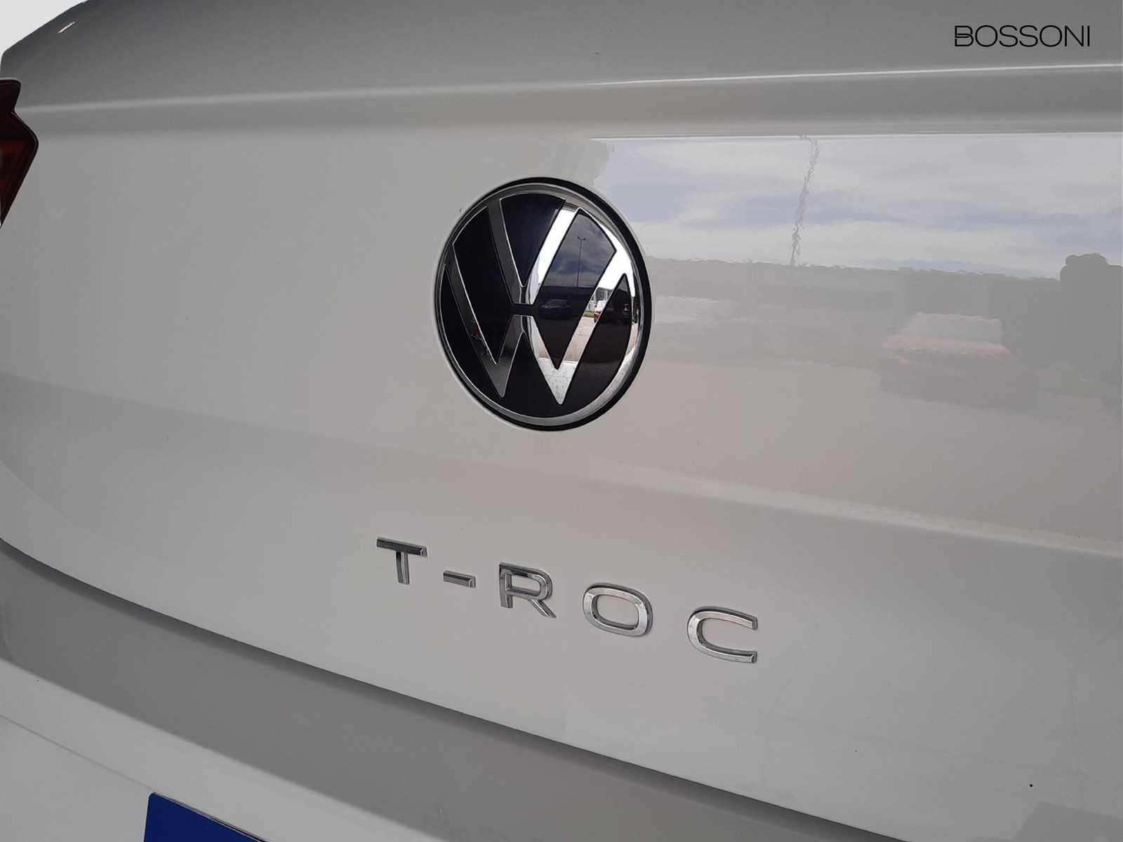 28 - Volkswagen T-Roc 1.5 tsi act r line dsg